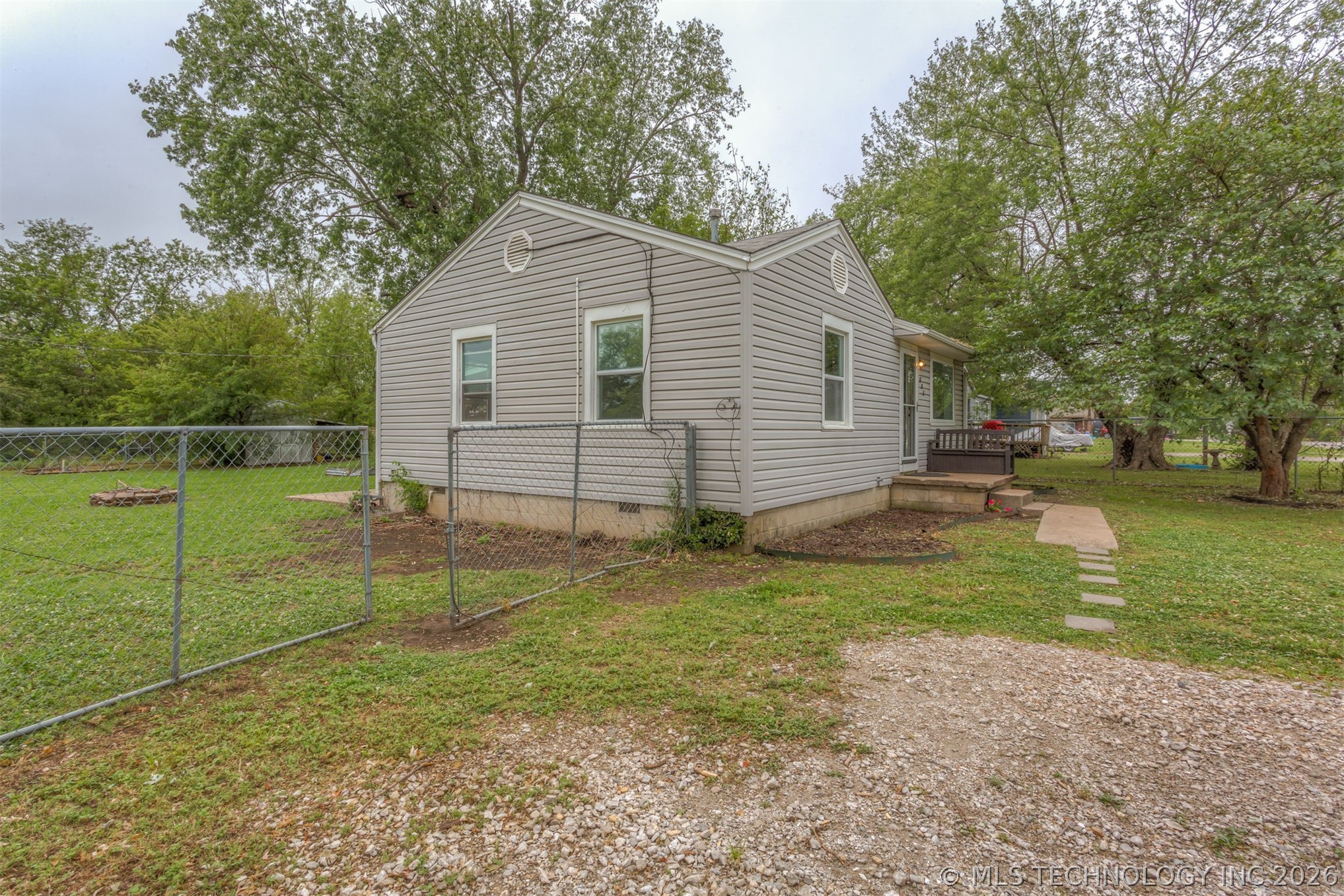 605 W Walnut Street Collinsville OK 74021