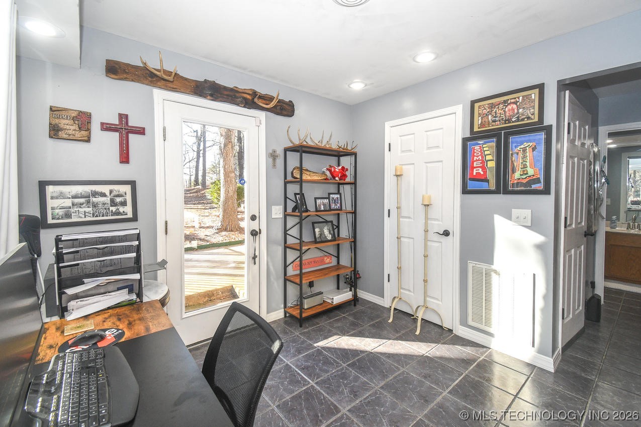 16230 Flint Ridge Drive Kansas OK 74347