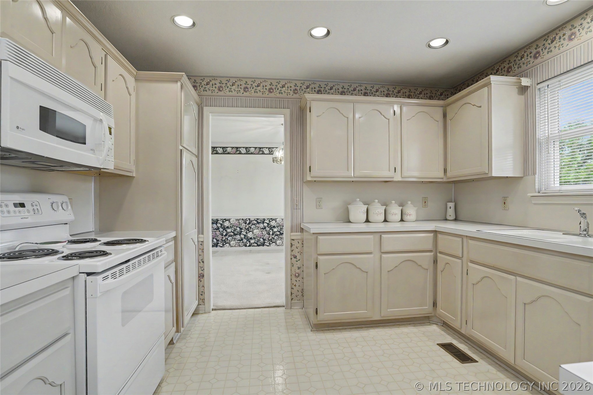 4212 S Walnut Place Broken Arrow OK 74011