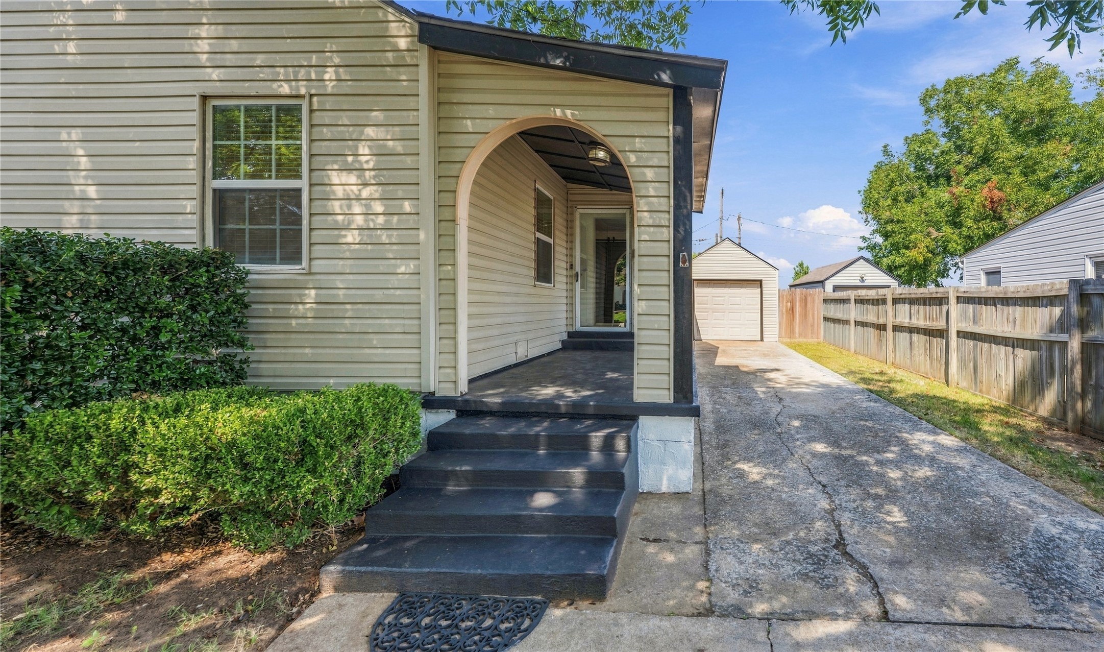 3807 E 21st Place Tulsa OK 74114