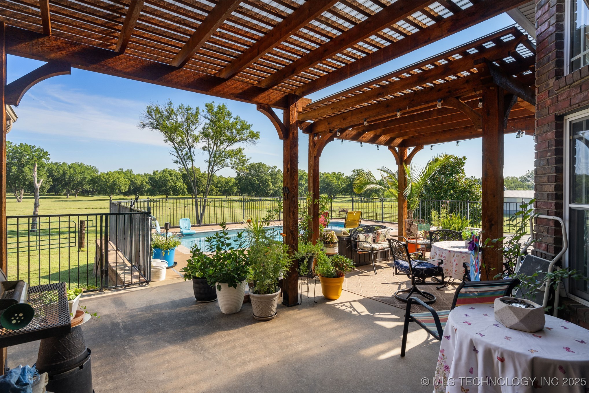 13067 Bristlecone Road Henryetta OK 74437