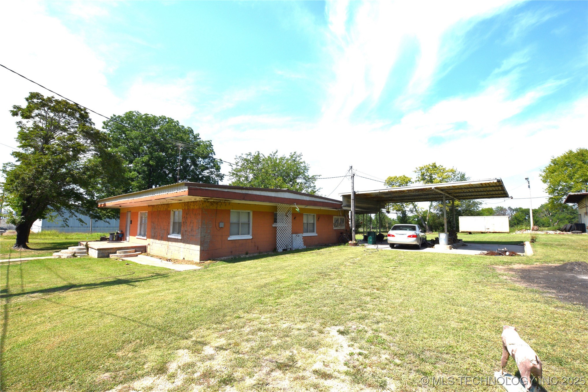319 E Oak Street Stilwell OK 74960