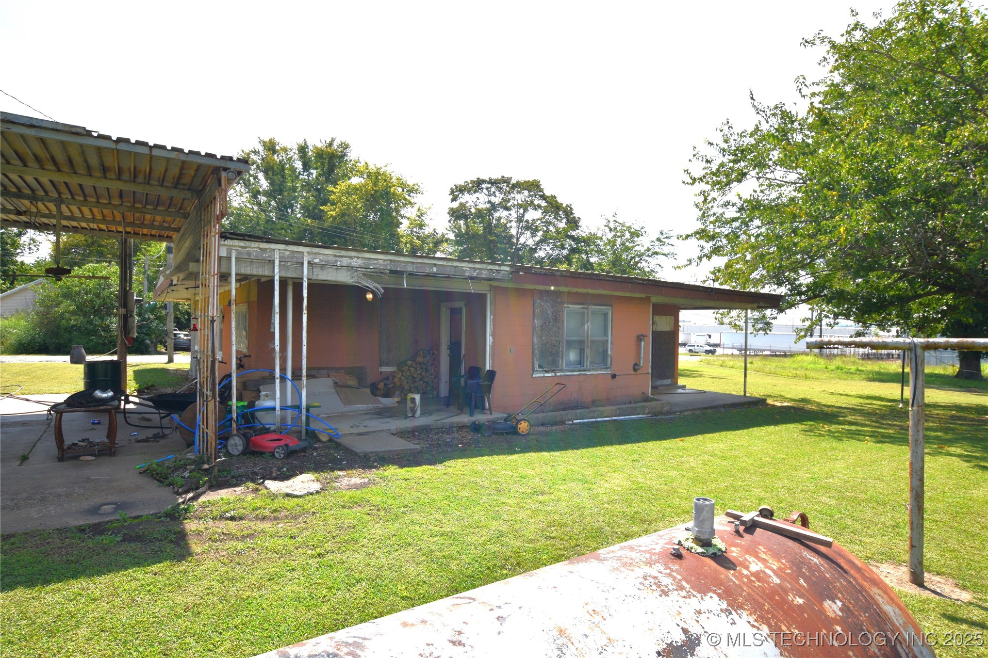 319 E Oak Street Stilwell OK 74960