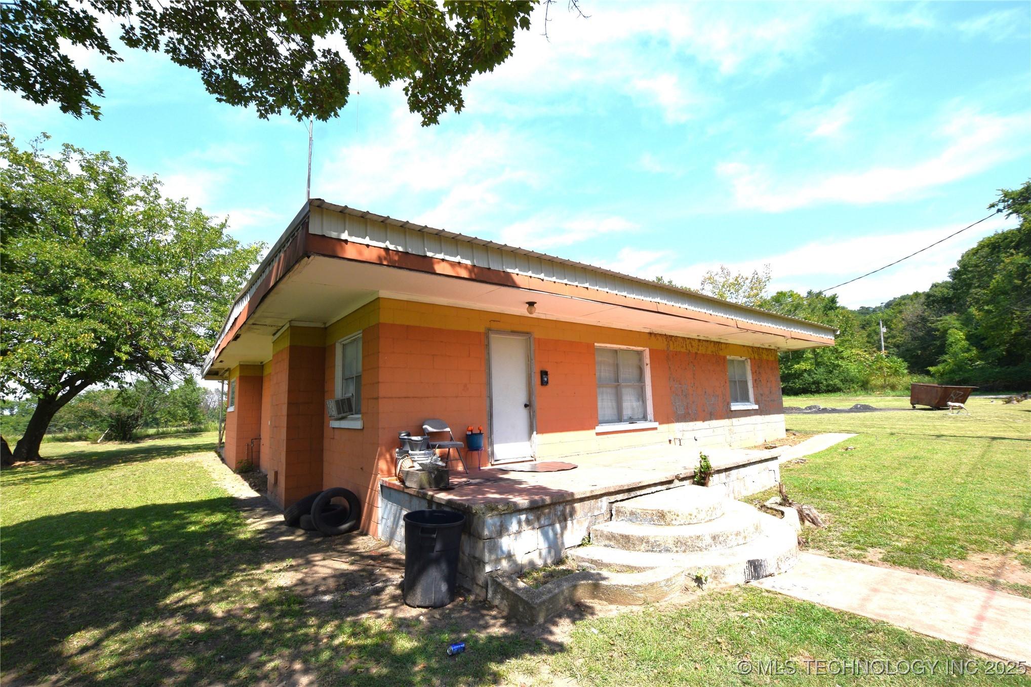 319 E Oak Street Stilwell OK 74960