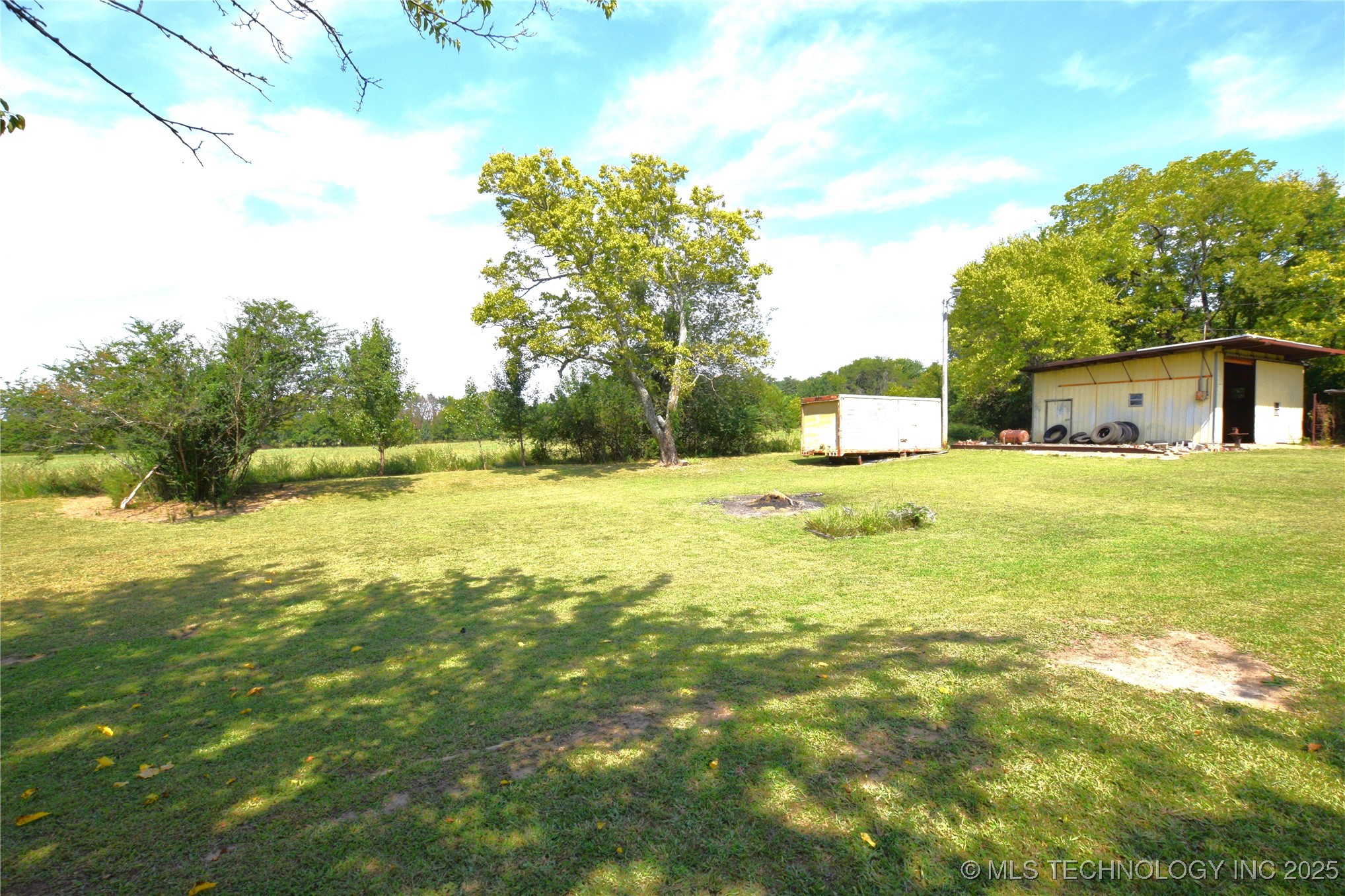 319 E Oak Street Stilwell OK 74960