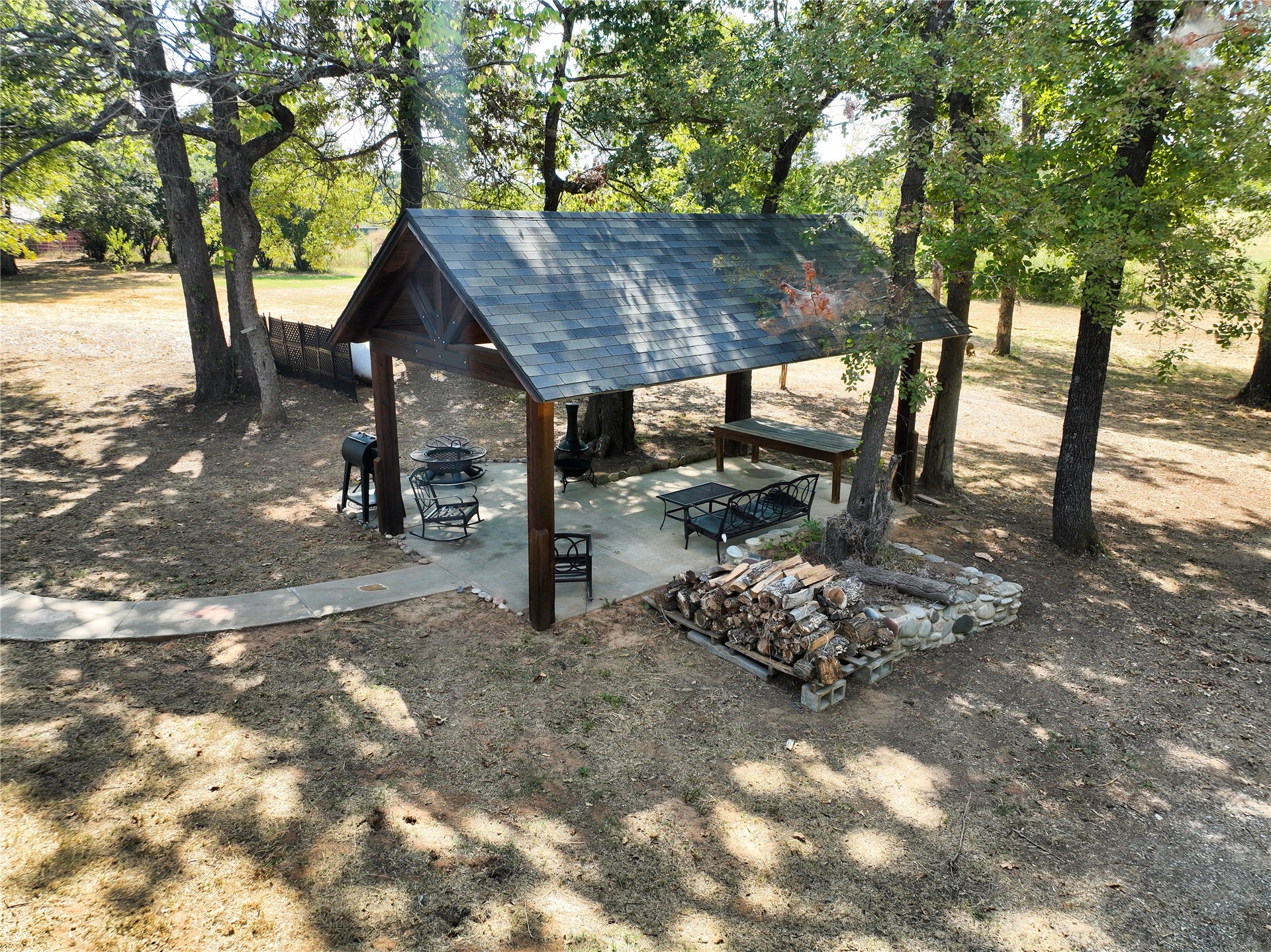 1235 Cade Highway Bennington OK 74723