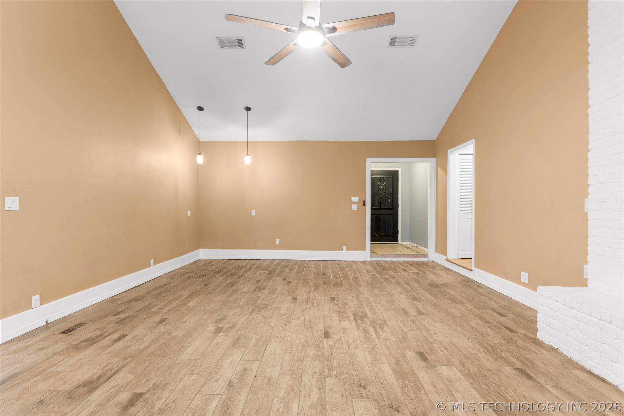 8205 S Birch Avenue Broken Arrow OK 74011
