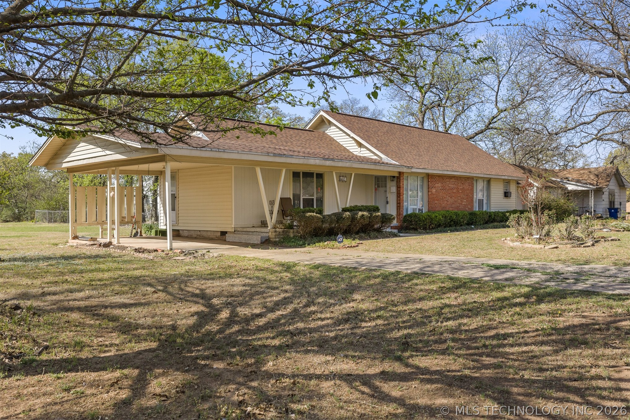 612 Brown Avenue Comanche OK 73529