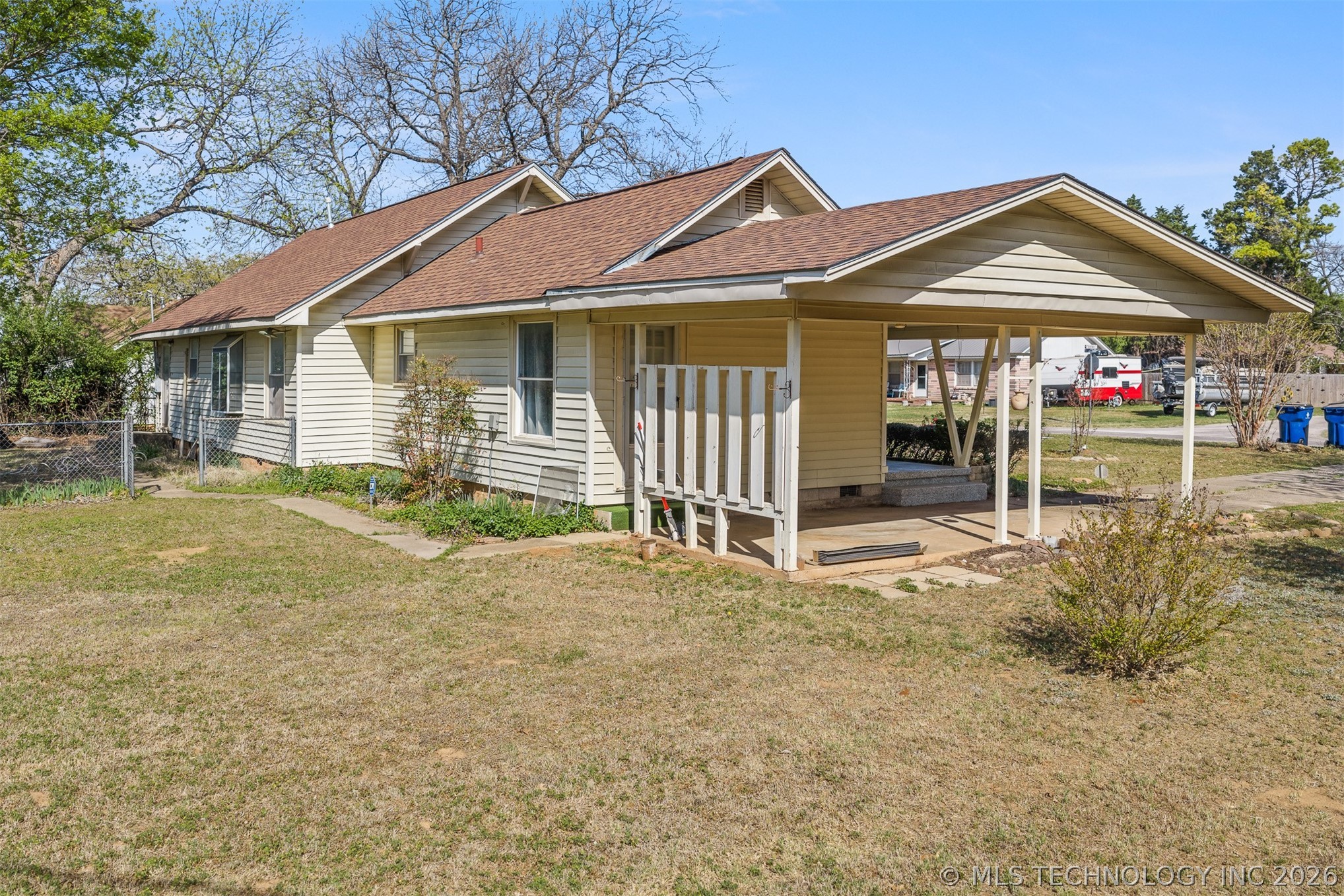 612 Brown Avenue Comanche OK 73529