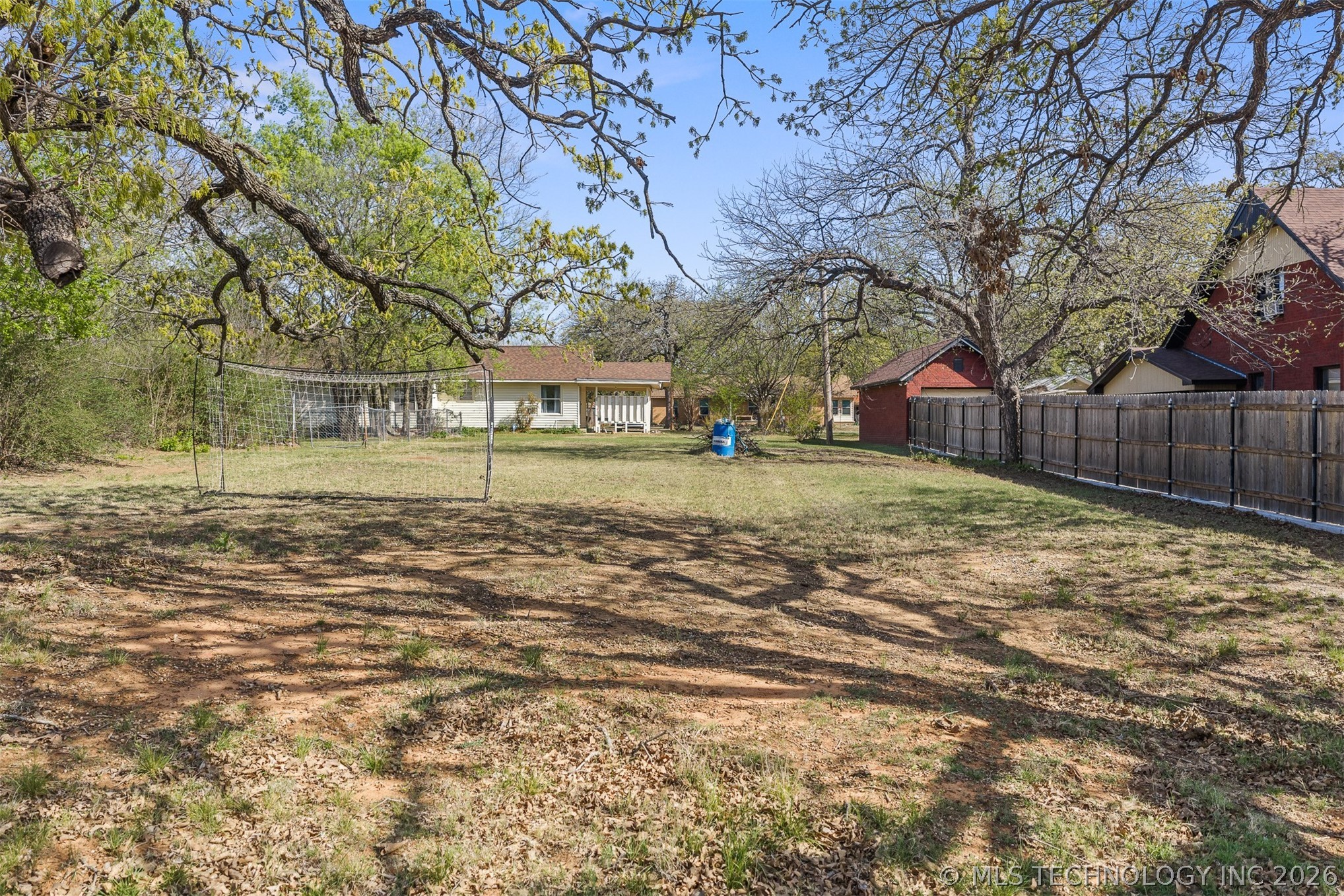 612 Brown Avenue Comanche OK 73529