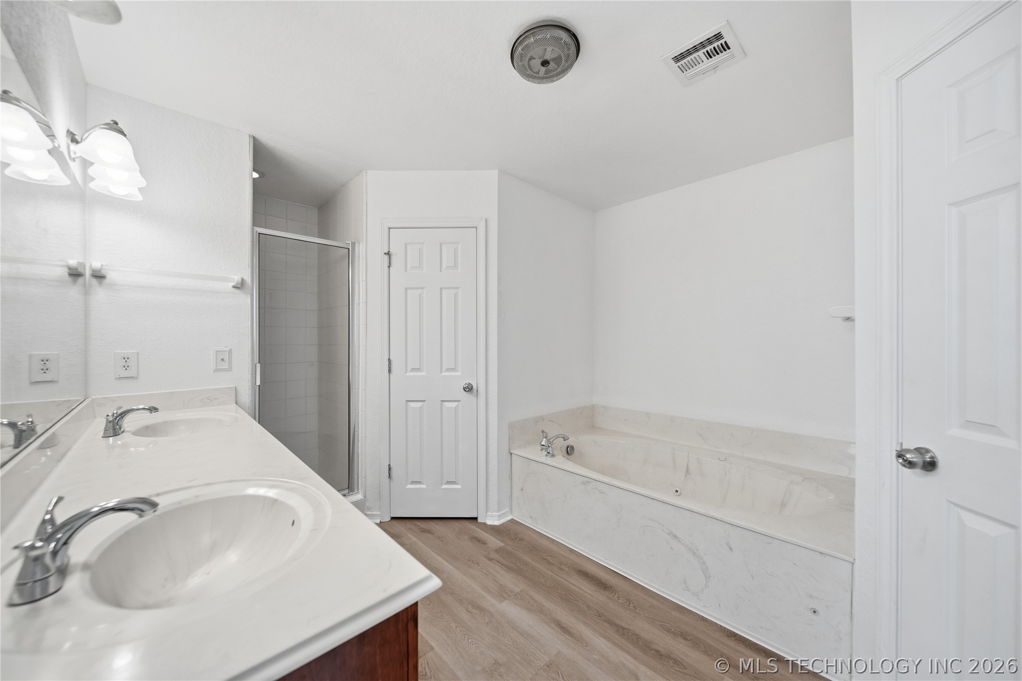 3964 S 214th East Avenue Broken Arrow OK 74014