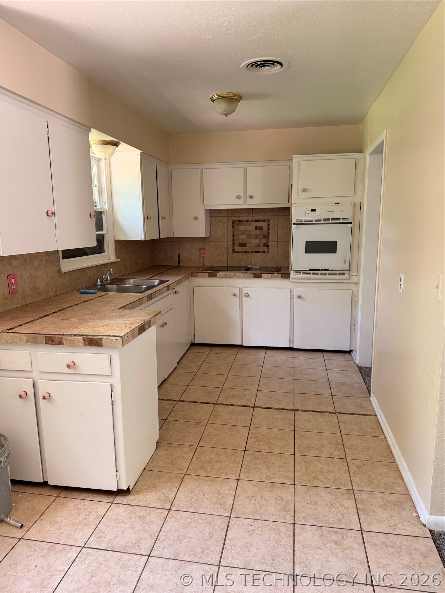 647 E 52nd Place N Tulsa OK 74126