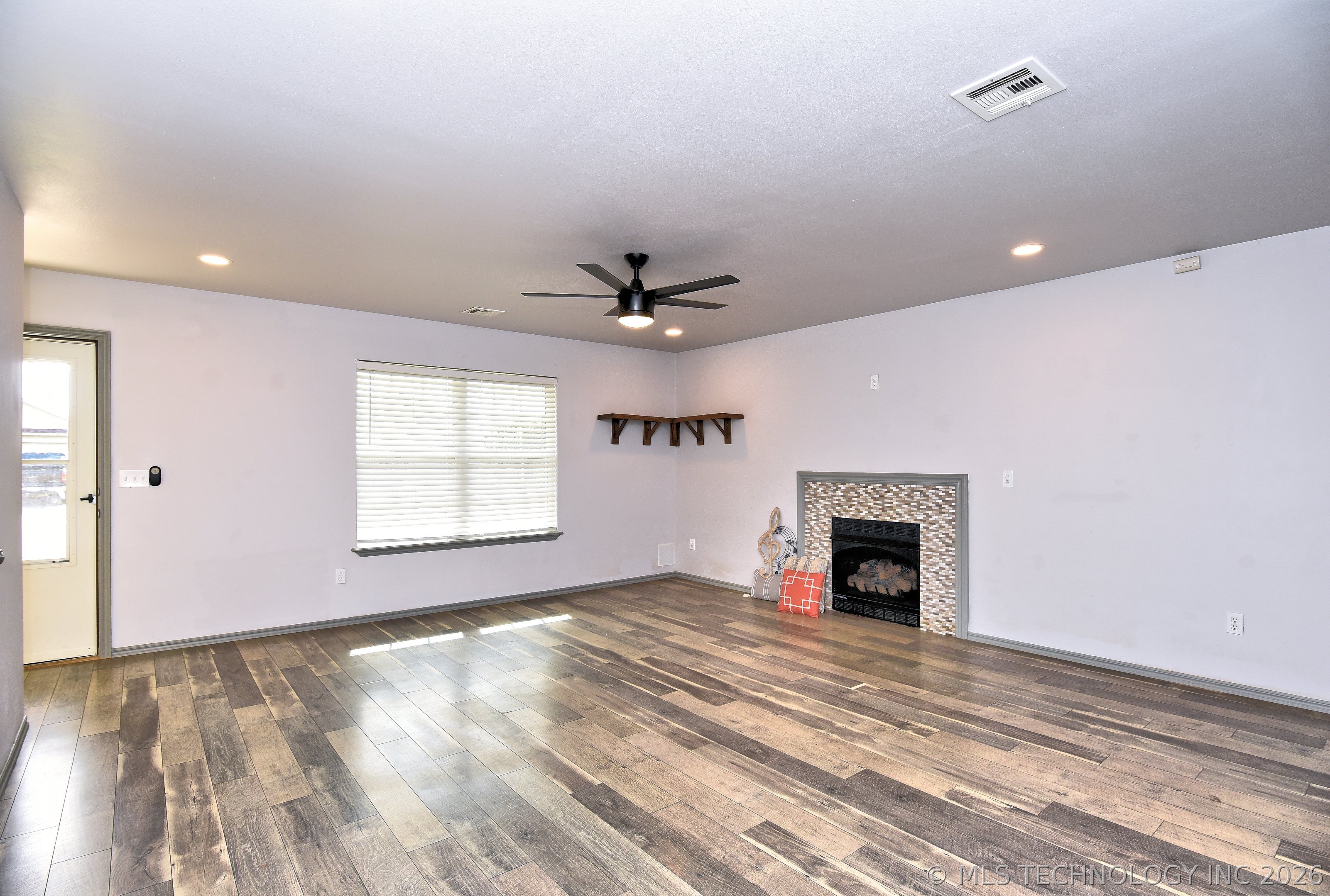 212 Dp Newman Circle Kiefer OK 74041