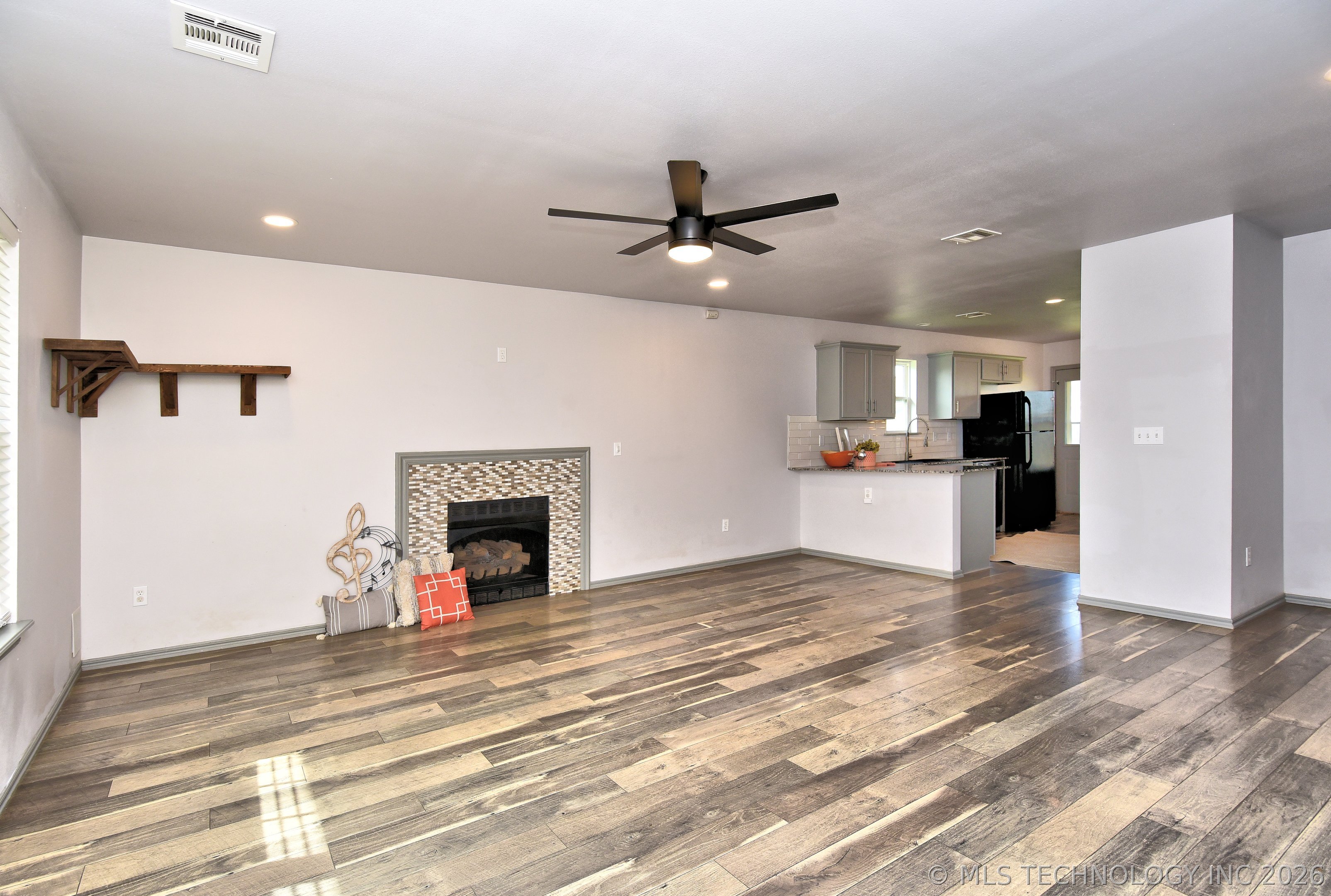 212 Dp Newman Circle Kiefer OK 74041