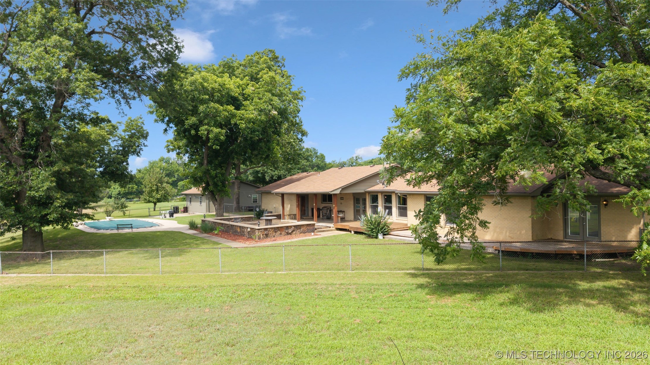 1561 E Country Club Drive Vinita OK 74301