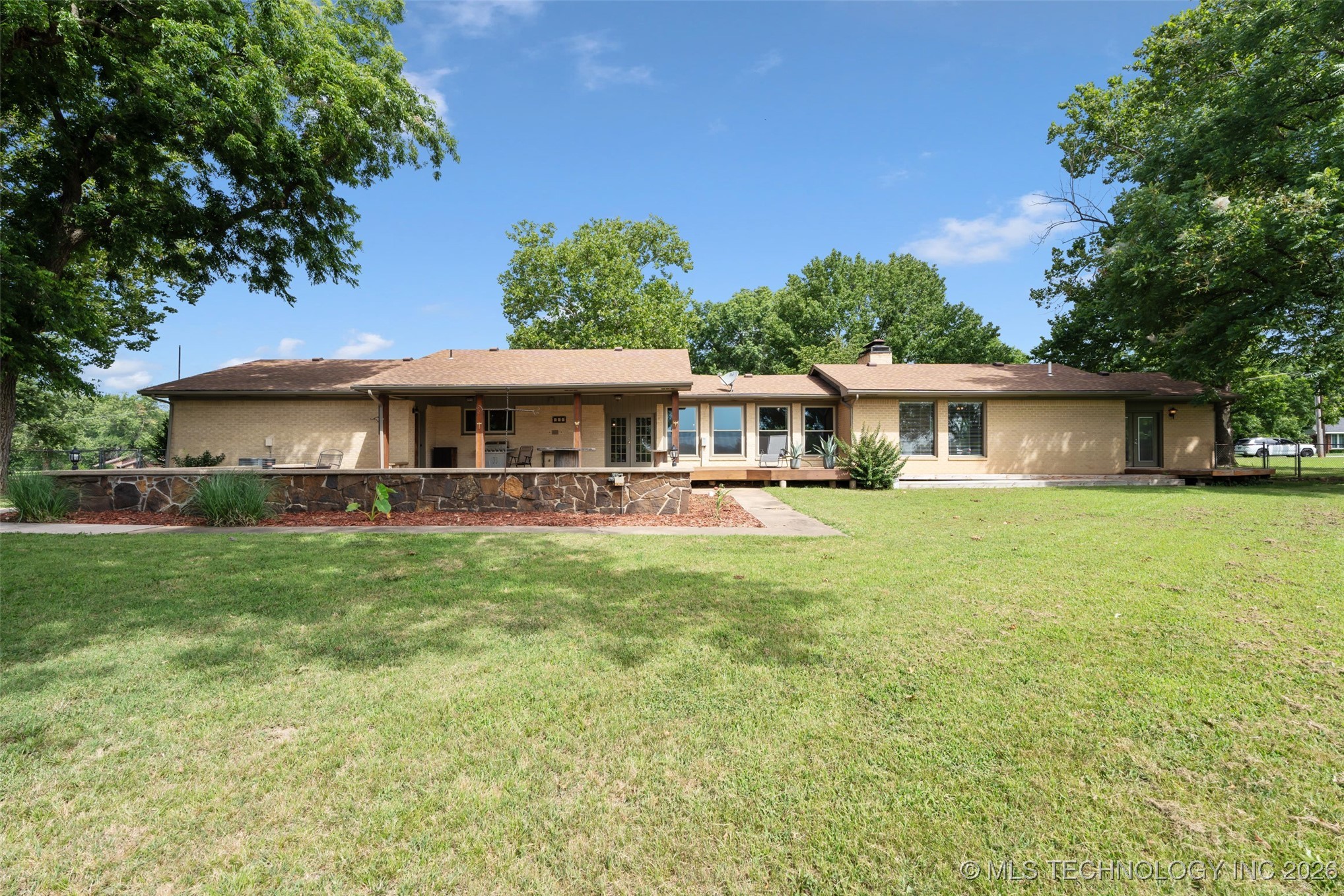 1561 E Country Club Drive Vinita OK 74301