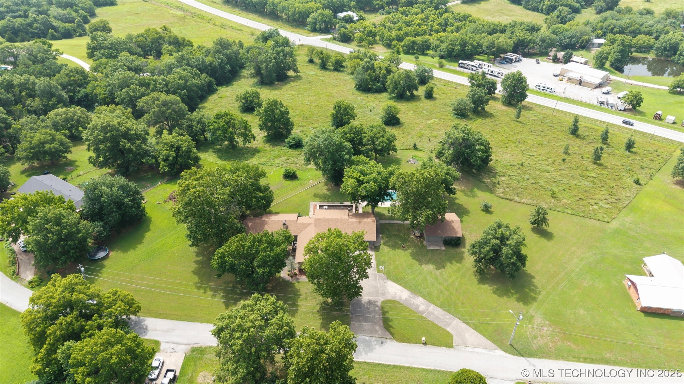 1561 E Country Club Drive Vinita OK 74301