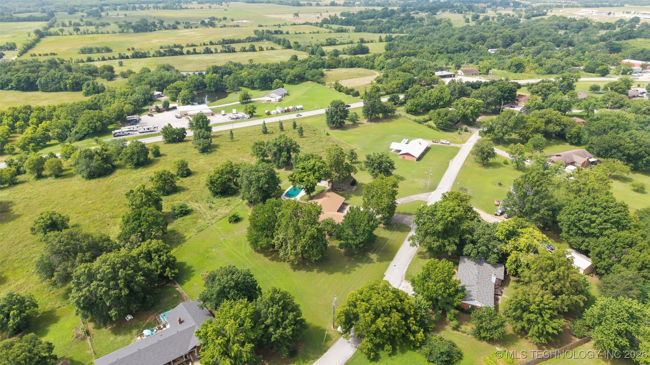 1561 E Country Club Drive Vinita OK 74301