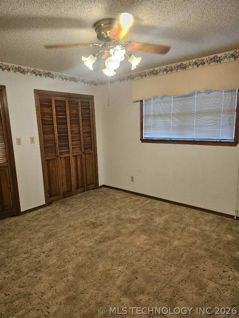 206 N Grand Avenue Mannsville OK 73447