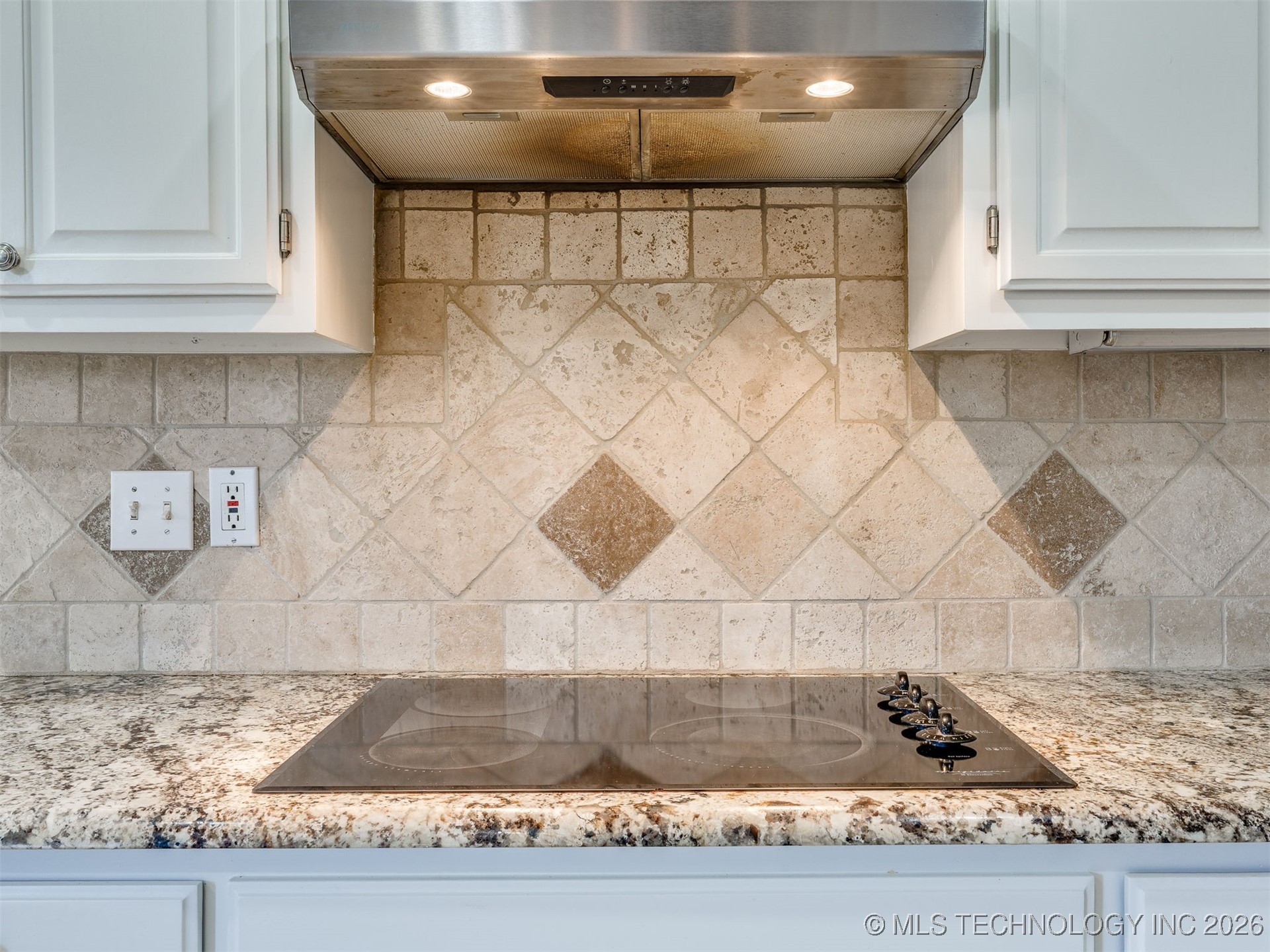 1004 S Yellowood Avenue Broken Arrow OK 74012