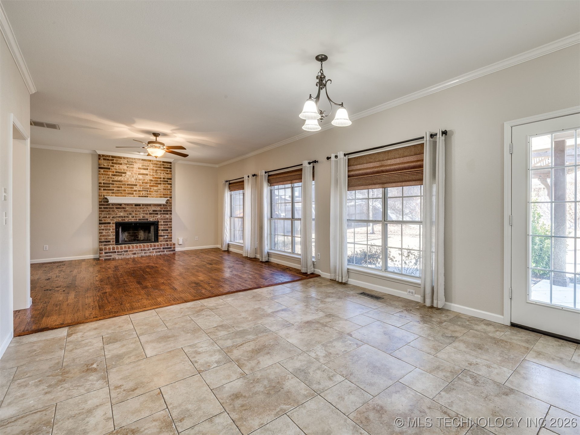1004 S Yellowood Avenue Broken Arrow OK 74012