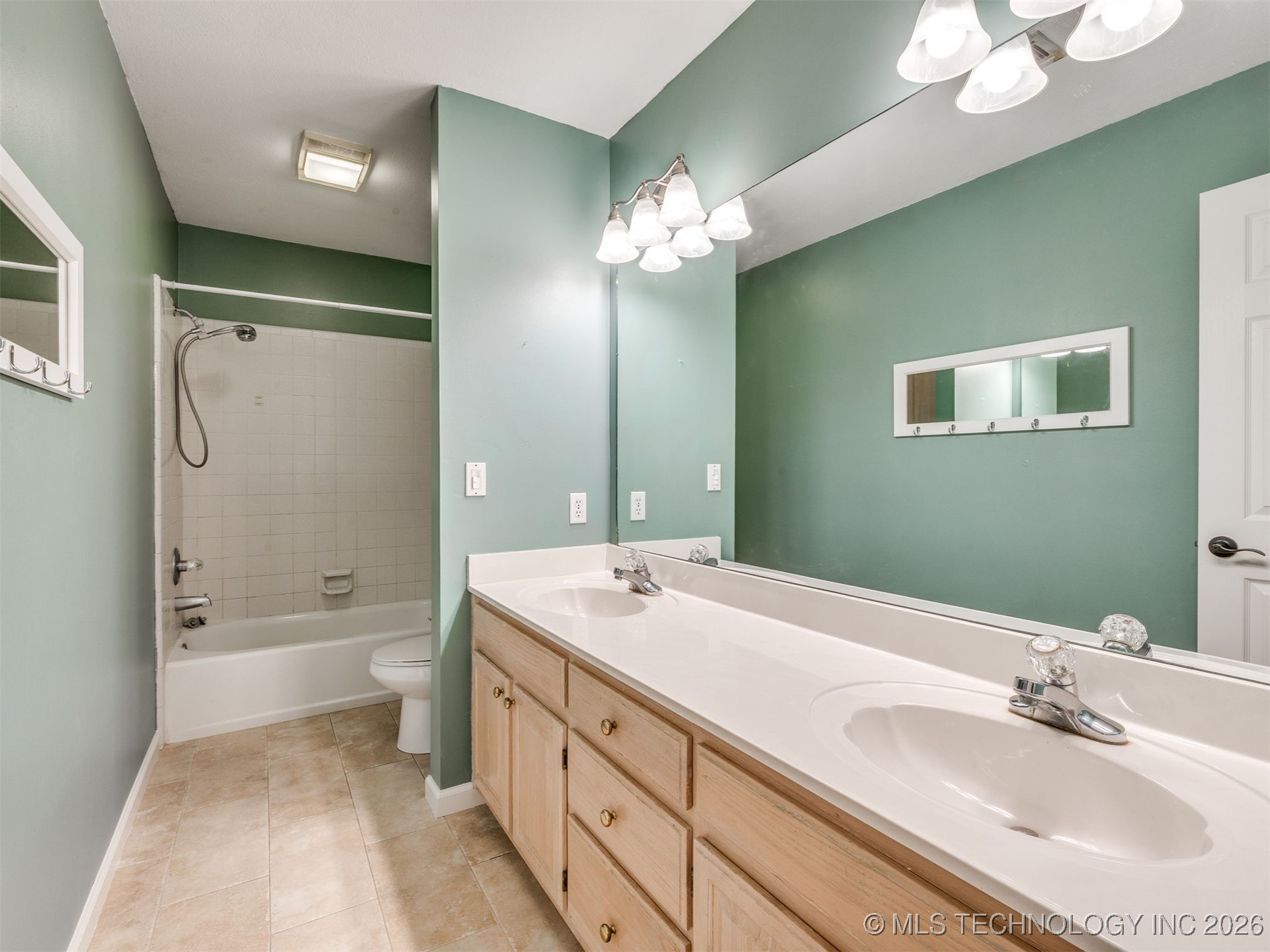 1004 S Yellowood Avenue Broken Arrow OK 74012