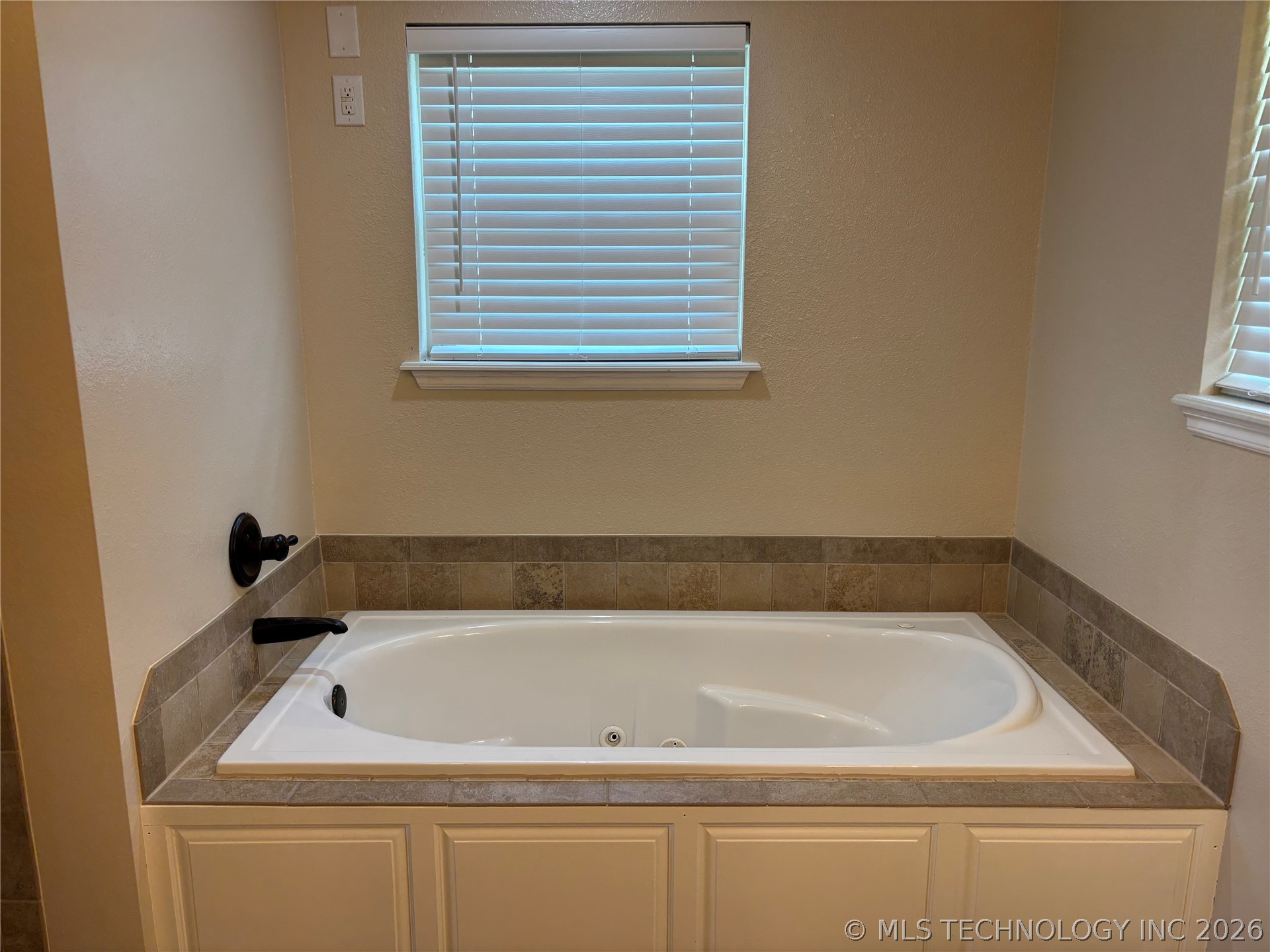 67 Magnolia Drive Lone Grove OK 73401