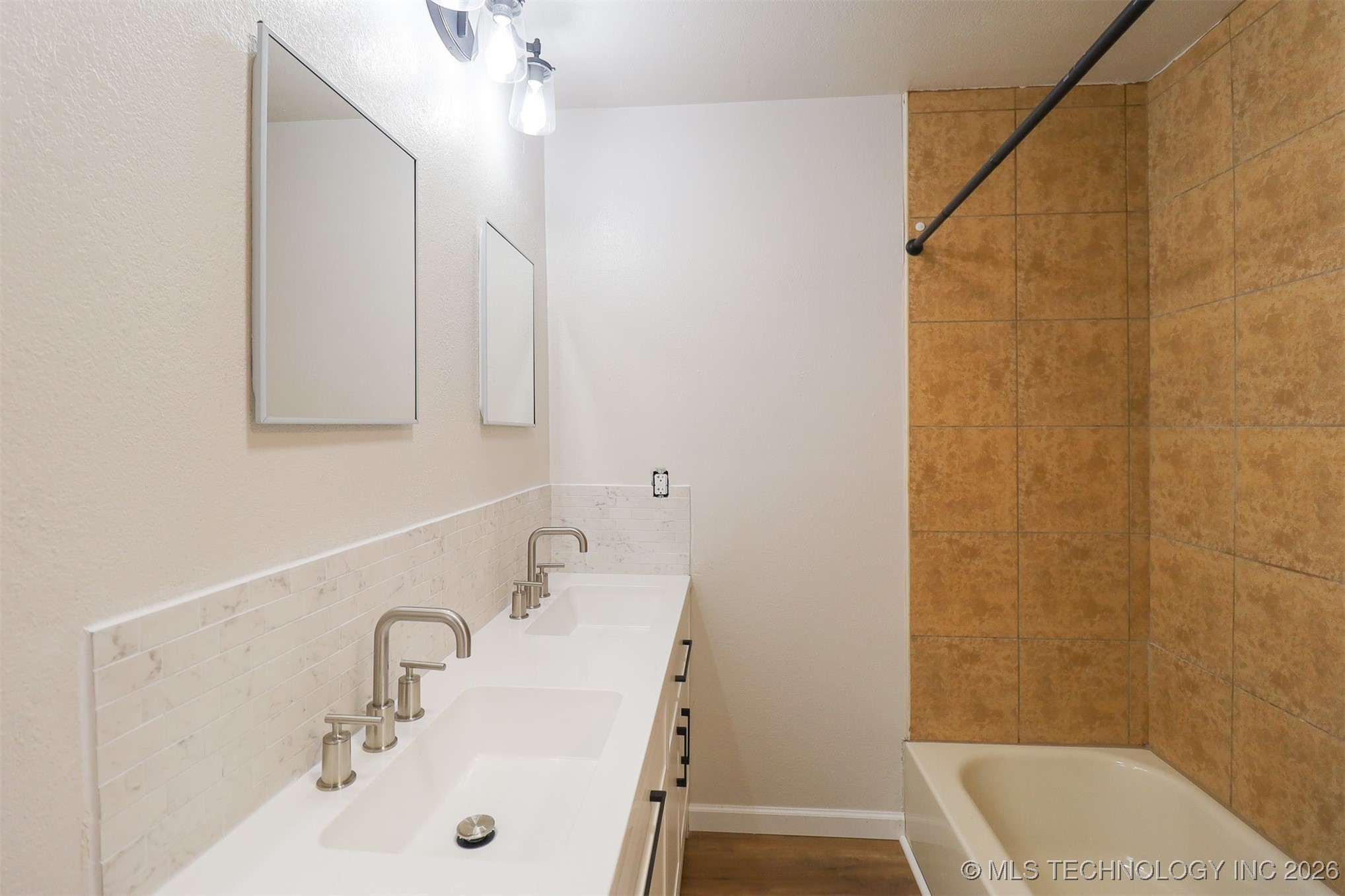 4252 N Hartford Avenue Tulsa OK 74106