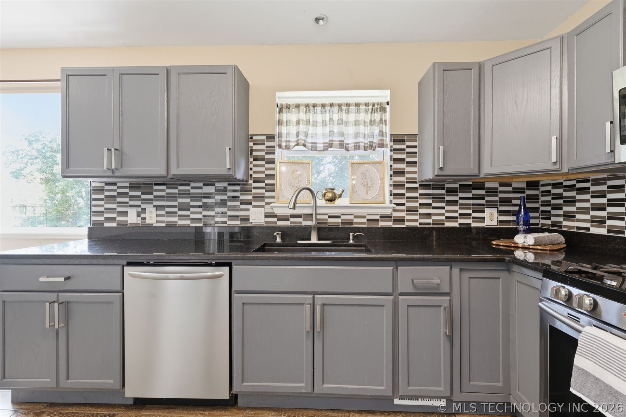10138 E 24th Place Tulsa OK 74129
