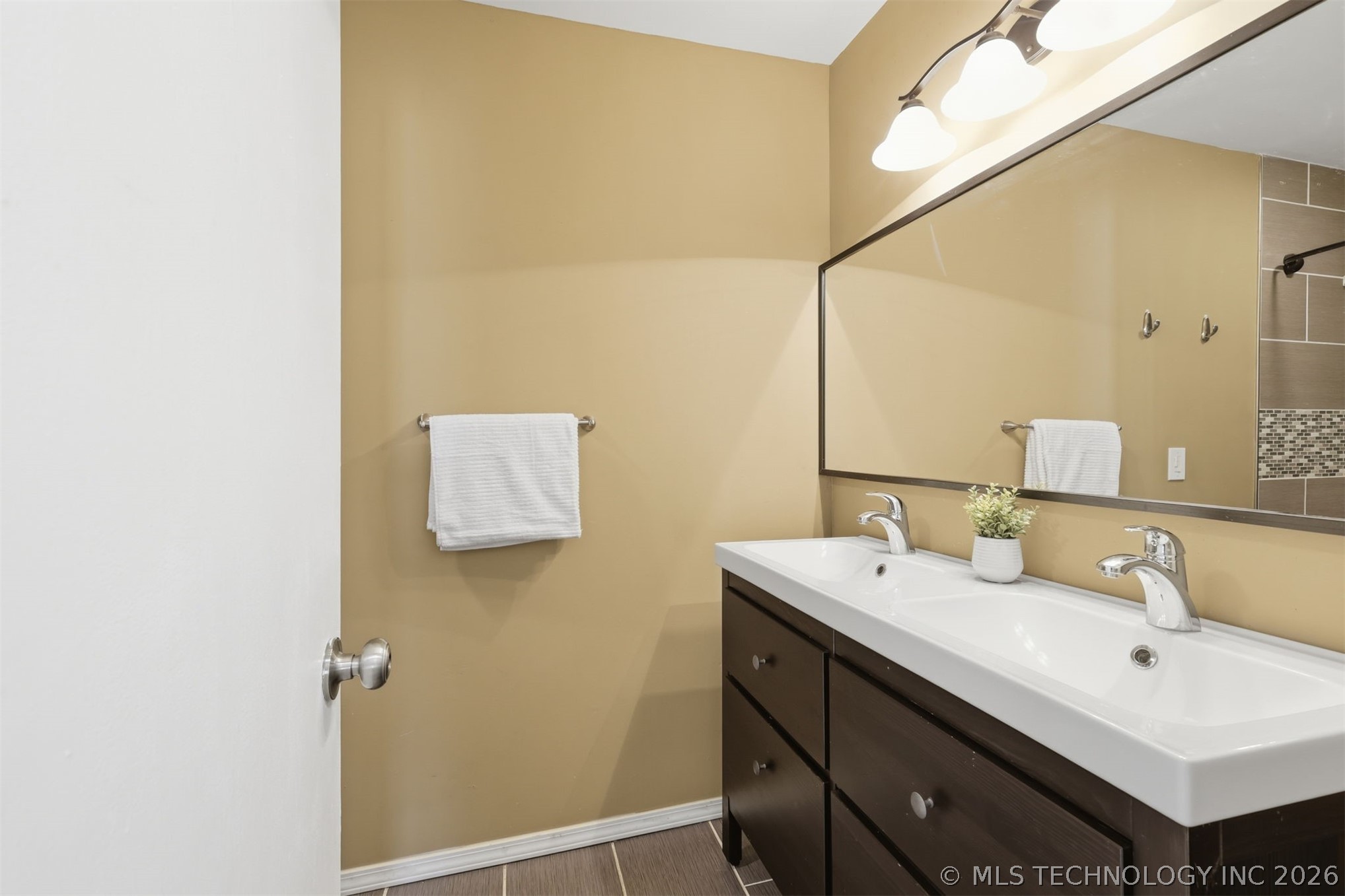 10138 E 24th Place Tulsa OK 74129
