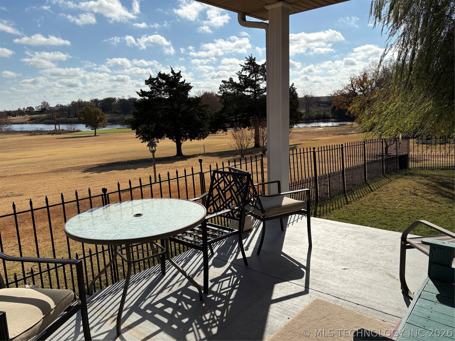 1001 Country Club Cushing OK 74023