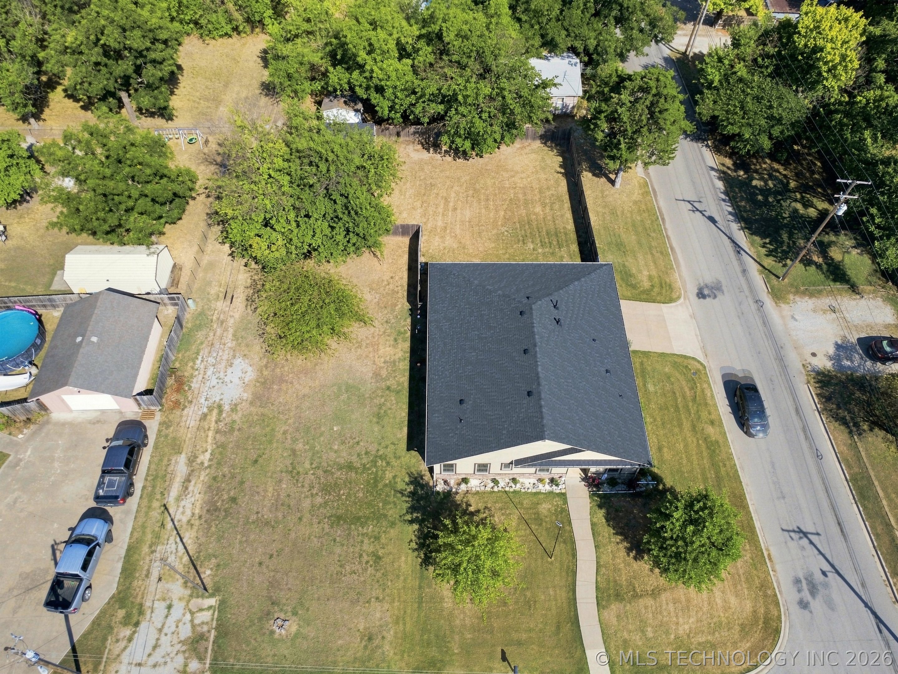 323 S B Street Skiatook OK 74070