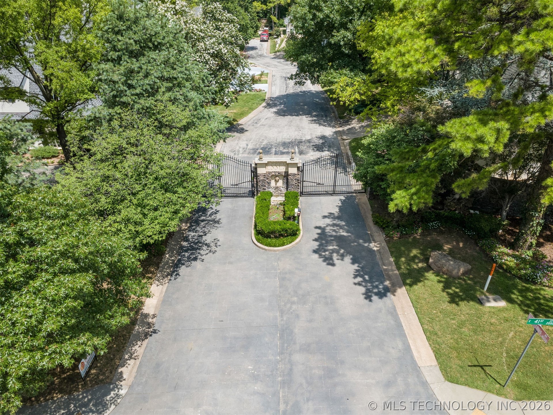 4033 S Xanthus Avenue Tulsa OK 74105