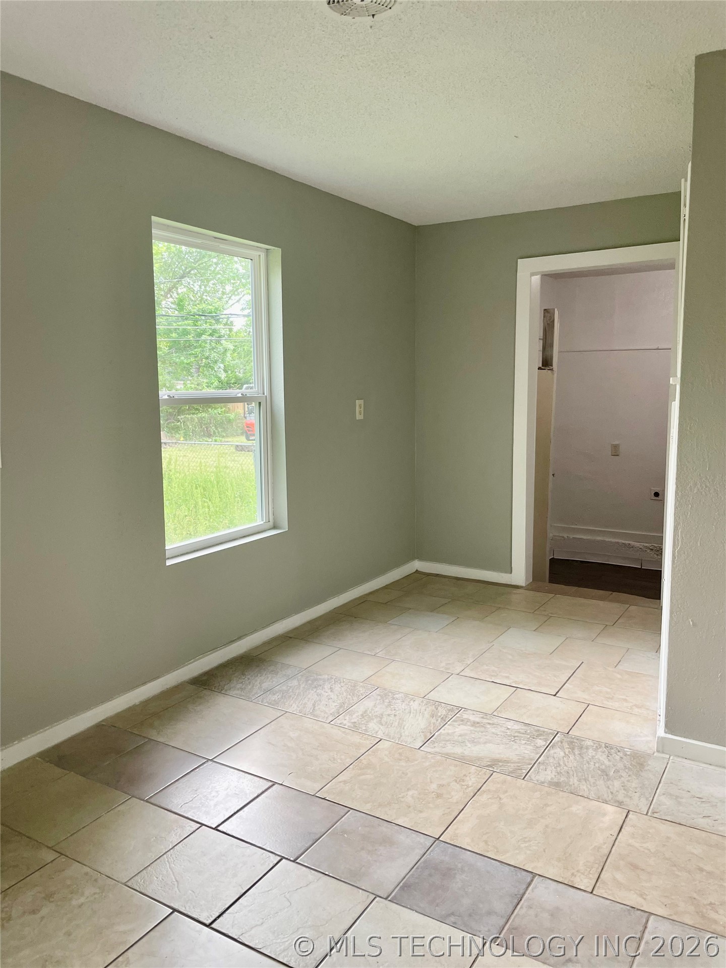 1386 E 51st Place N Tulsa OK 74126
