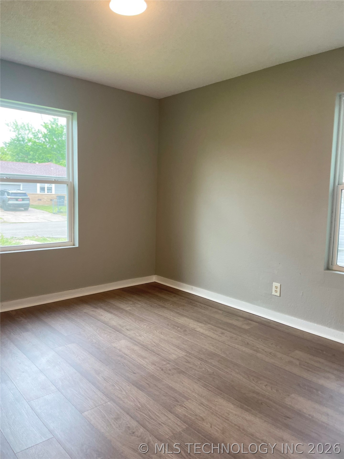 1386 E 51st Place N Tulsa OK 74126