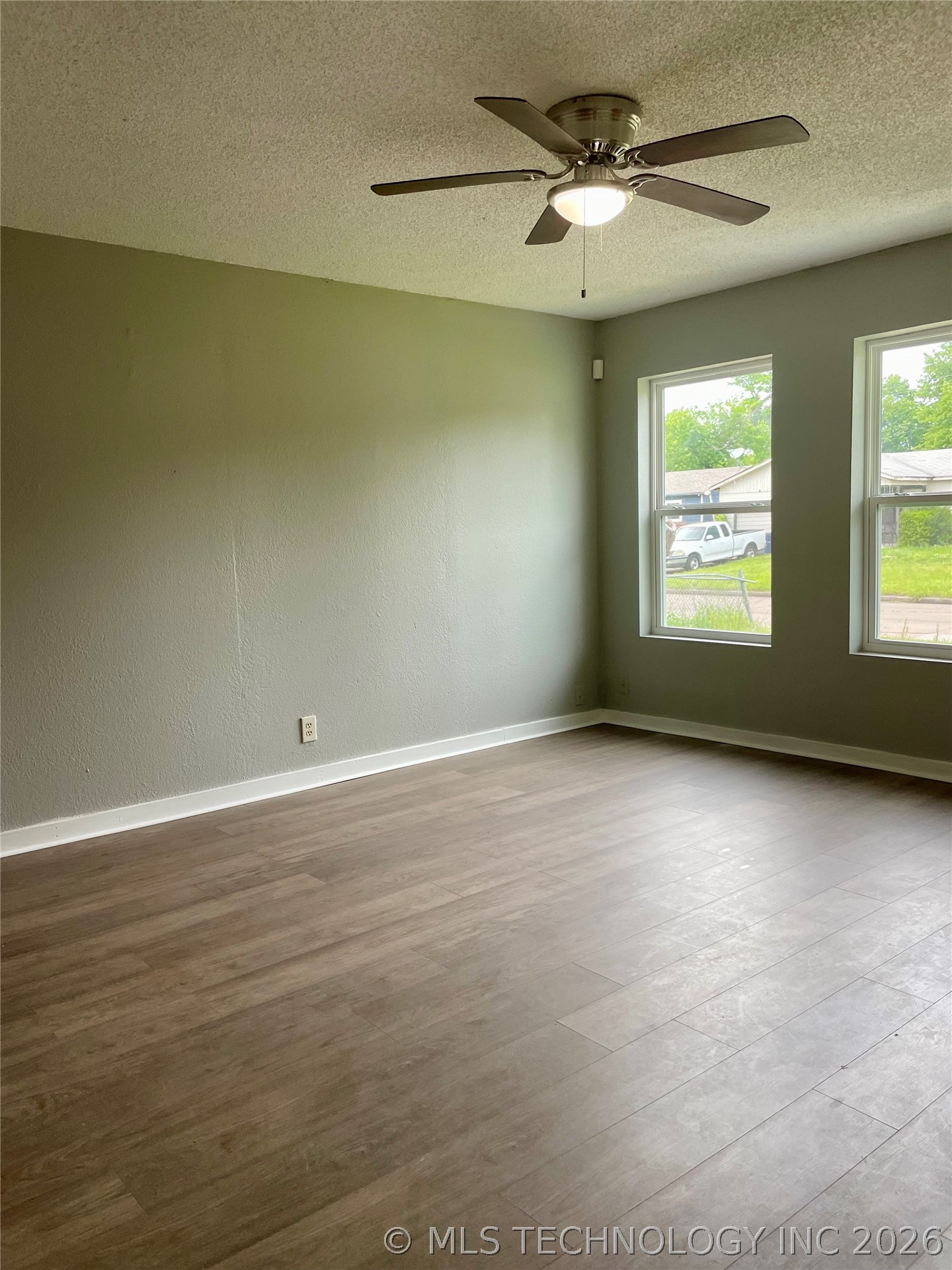 1386 E 51st Place N Tulsa OK 74126
