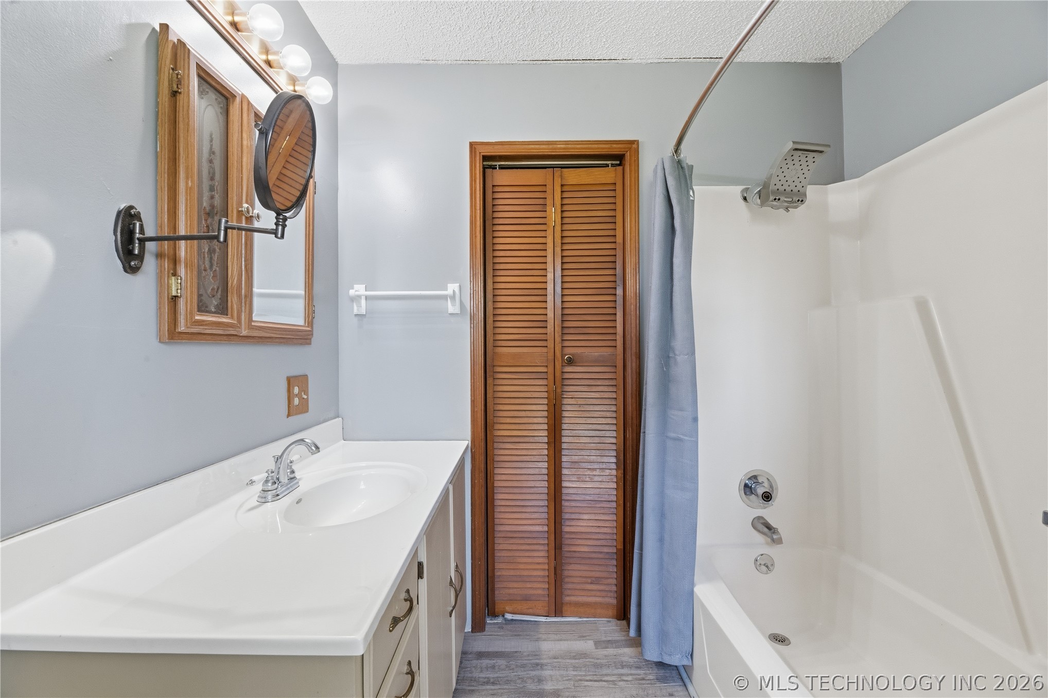 22701 Ns 421 Road Nowata OK 74048