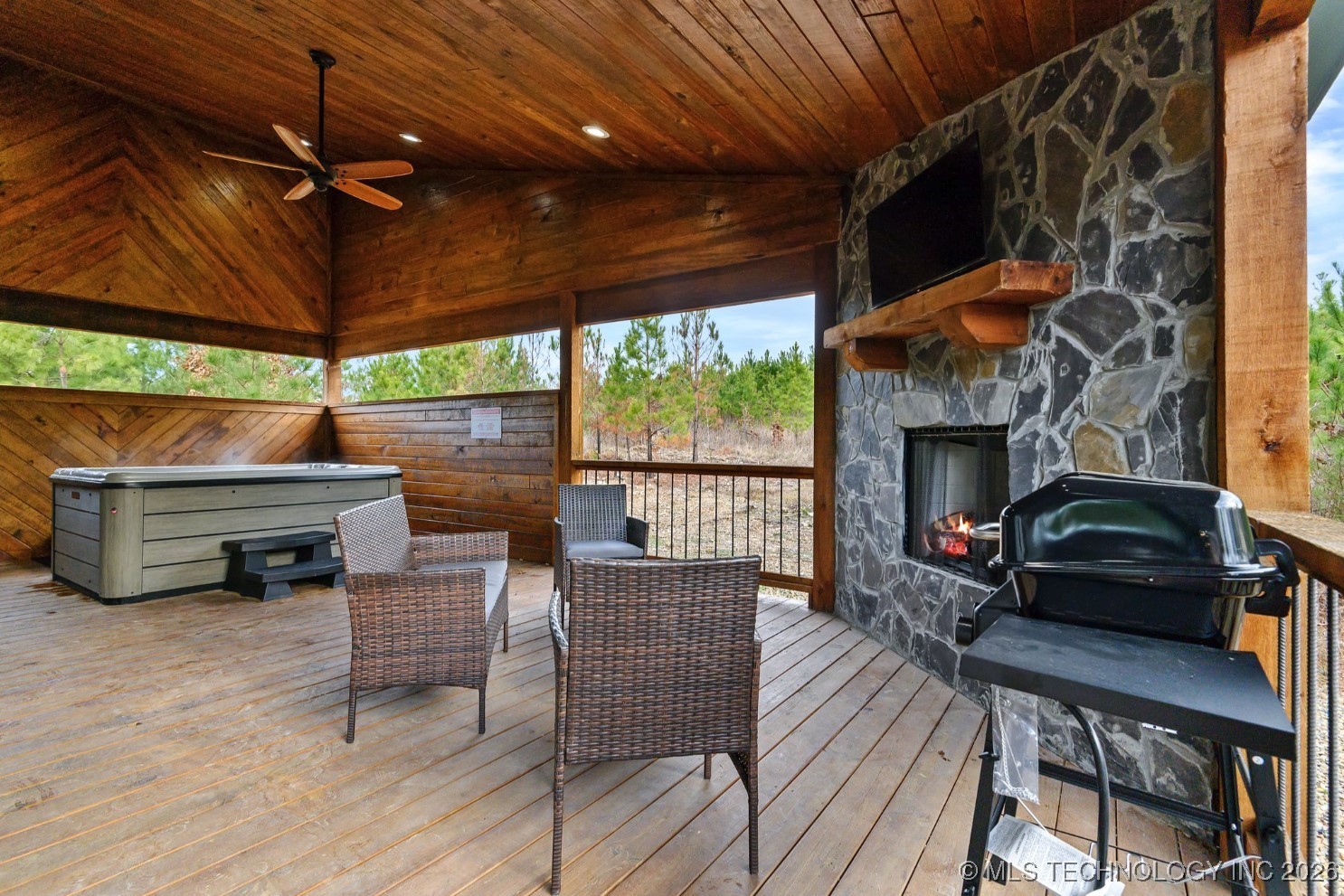 106 Red Holly Trail Broken Bow OK 74728