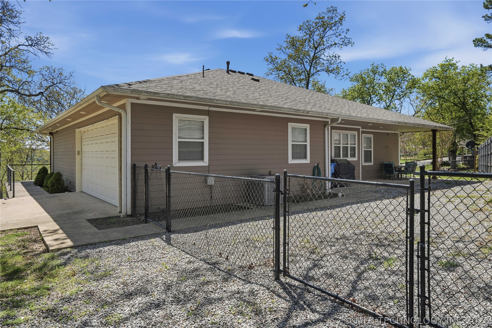 446215 E Lakeview Drive Gore OK 74435