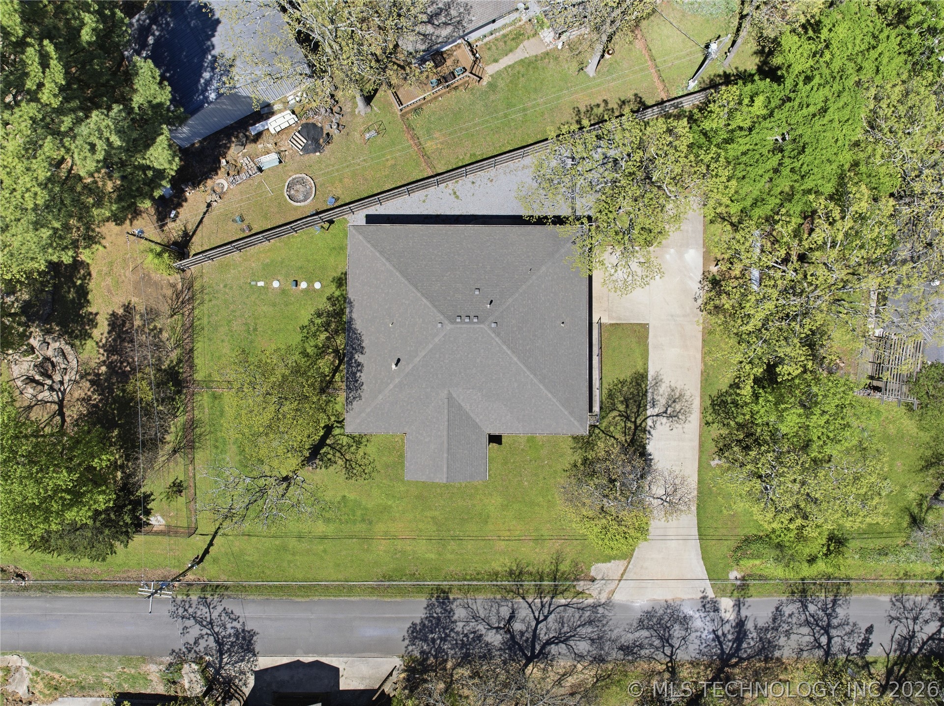 446215 E Lakeview Drive Gore OK 74435