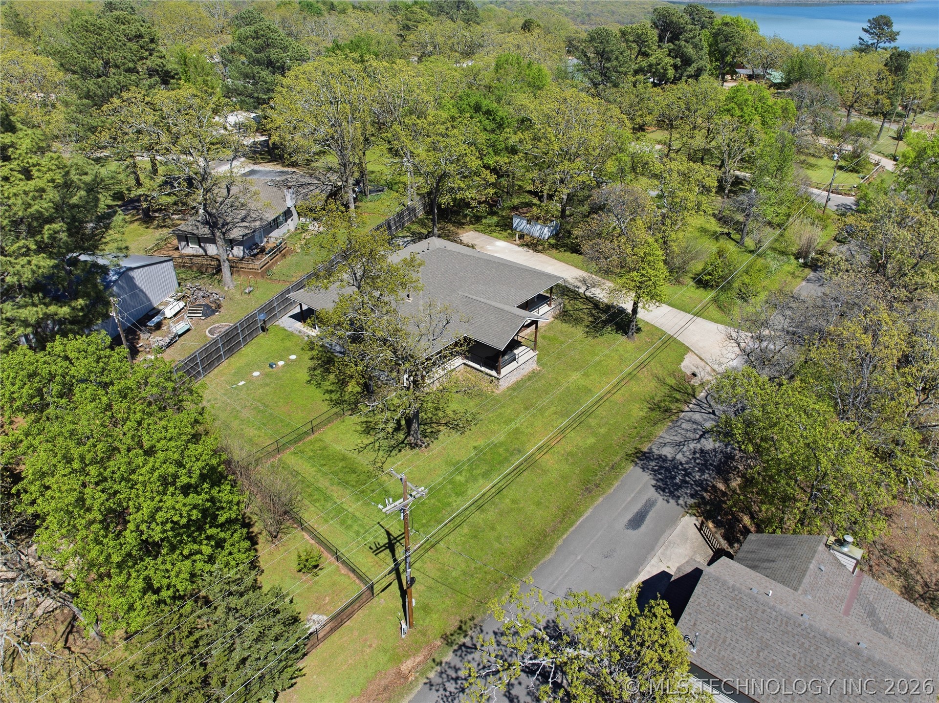 446215 E Lakeview Drive Gore OK 74435