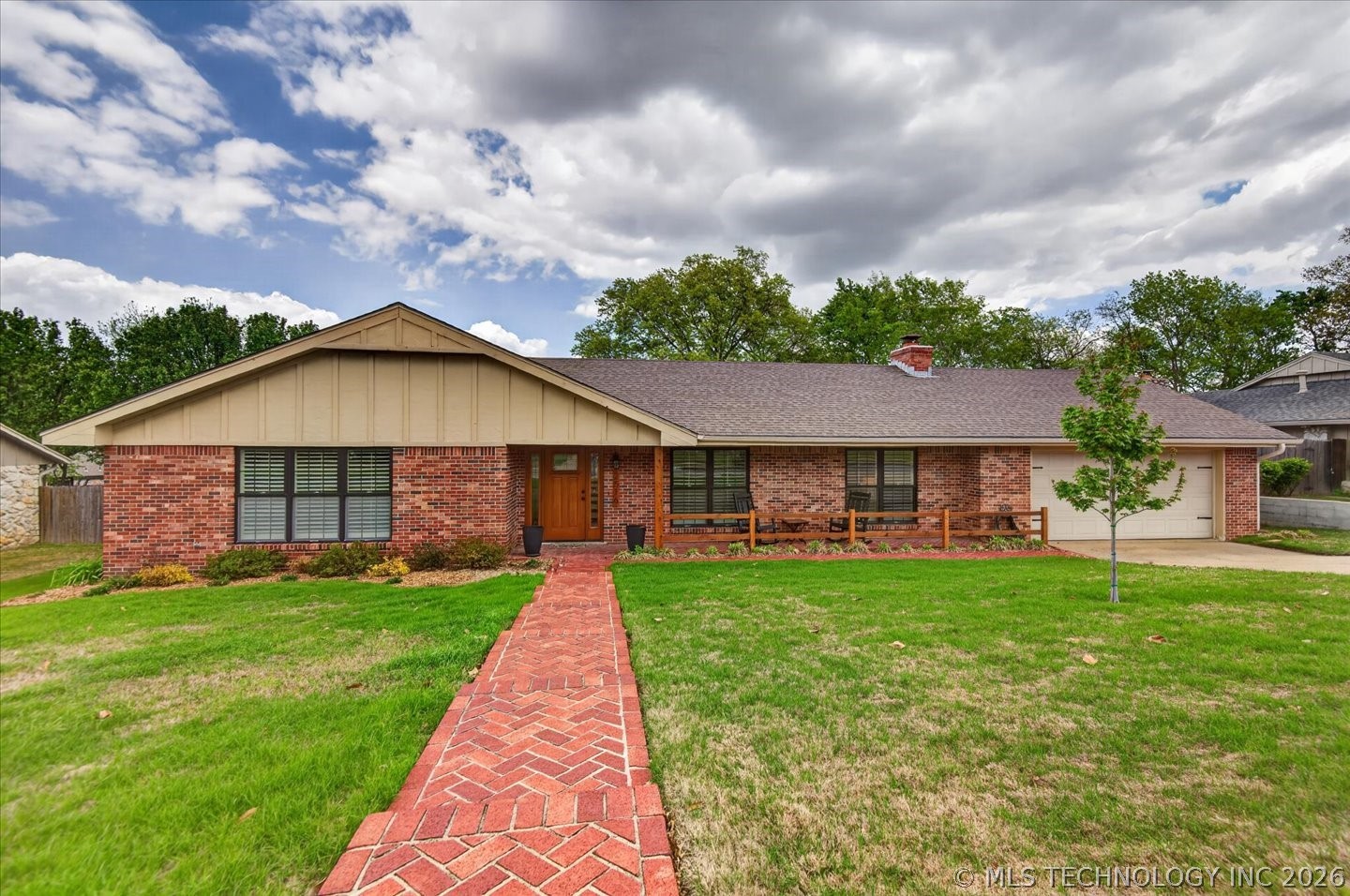 2516 Williamsburg Street S Bartlesville OK 74006
