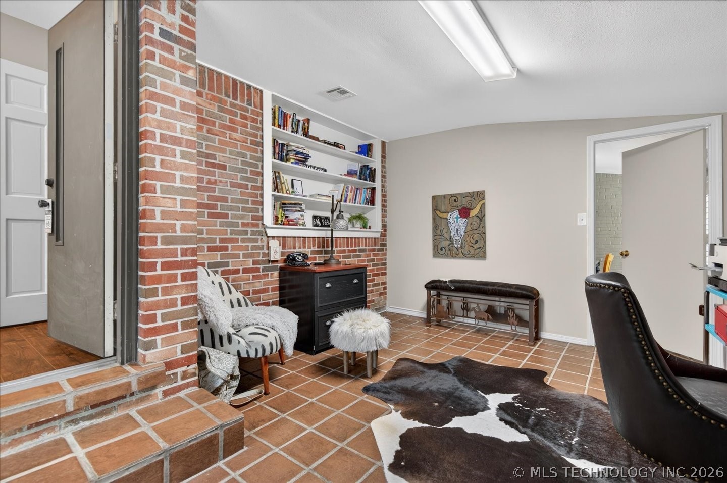 2516 Williamsburg Street S Bartlesville OK 74006