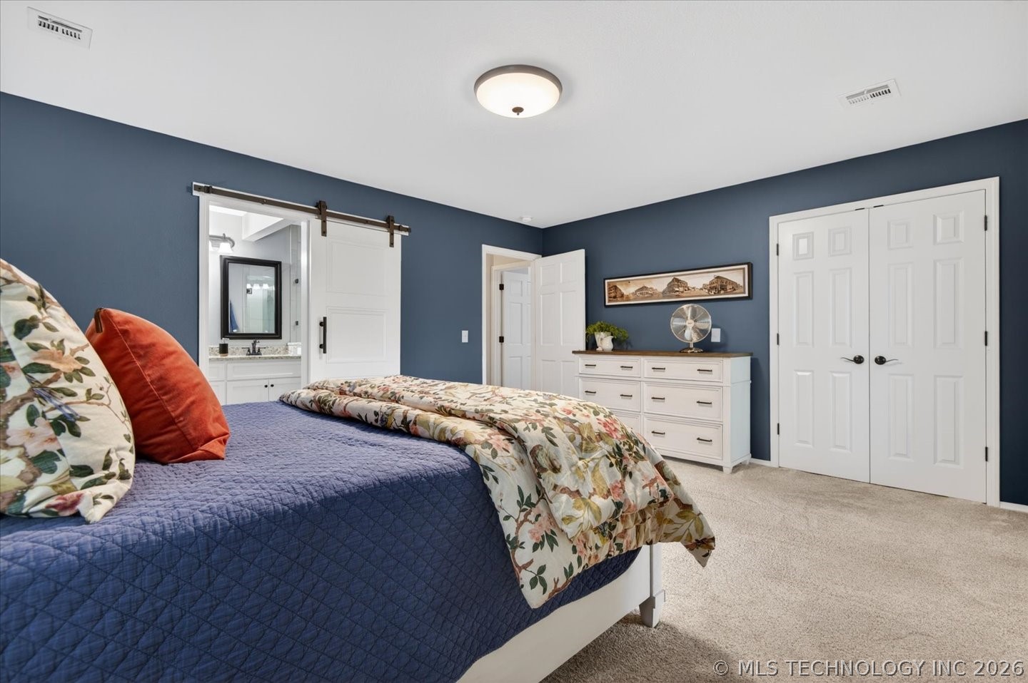 2516 Williamsburg Street S Bartlesville OK 74006