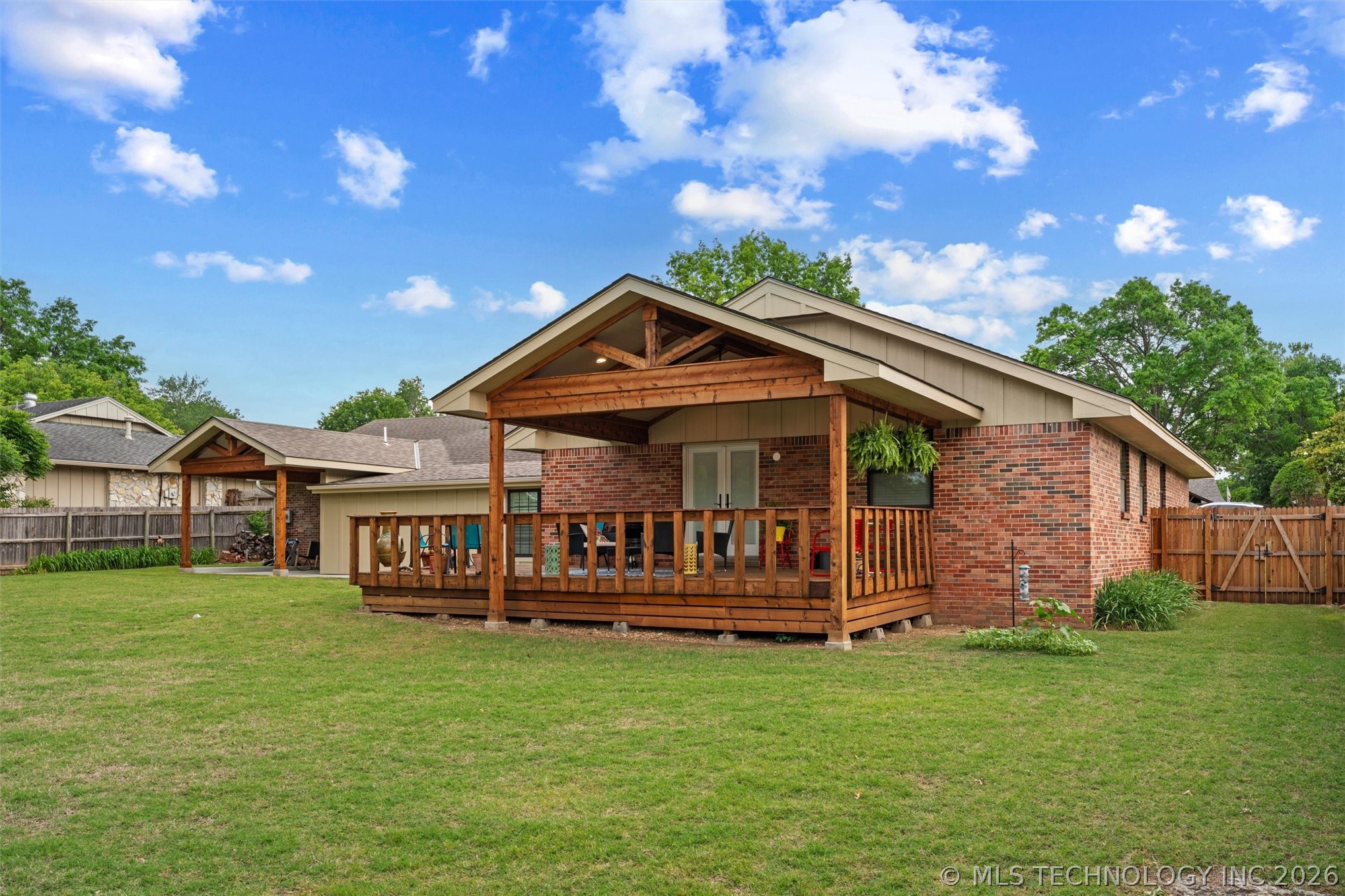 2516 Williamsburg Street S Bartlesville OK 74006