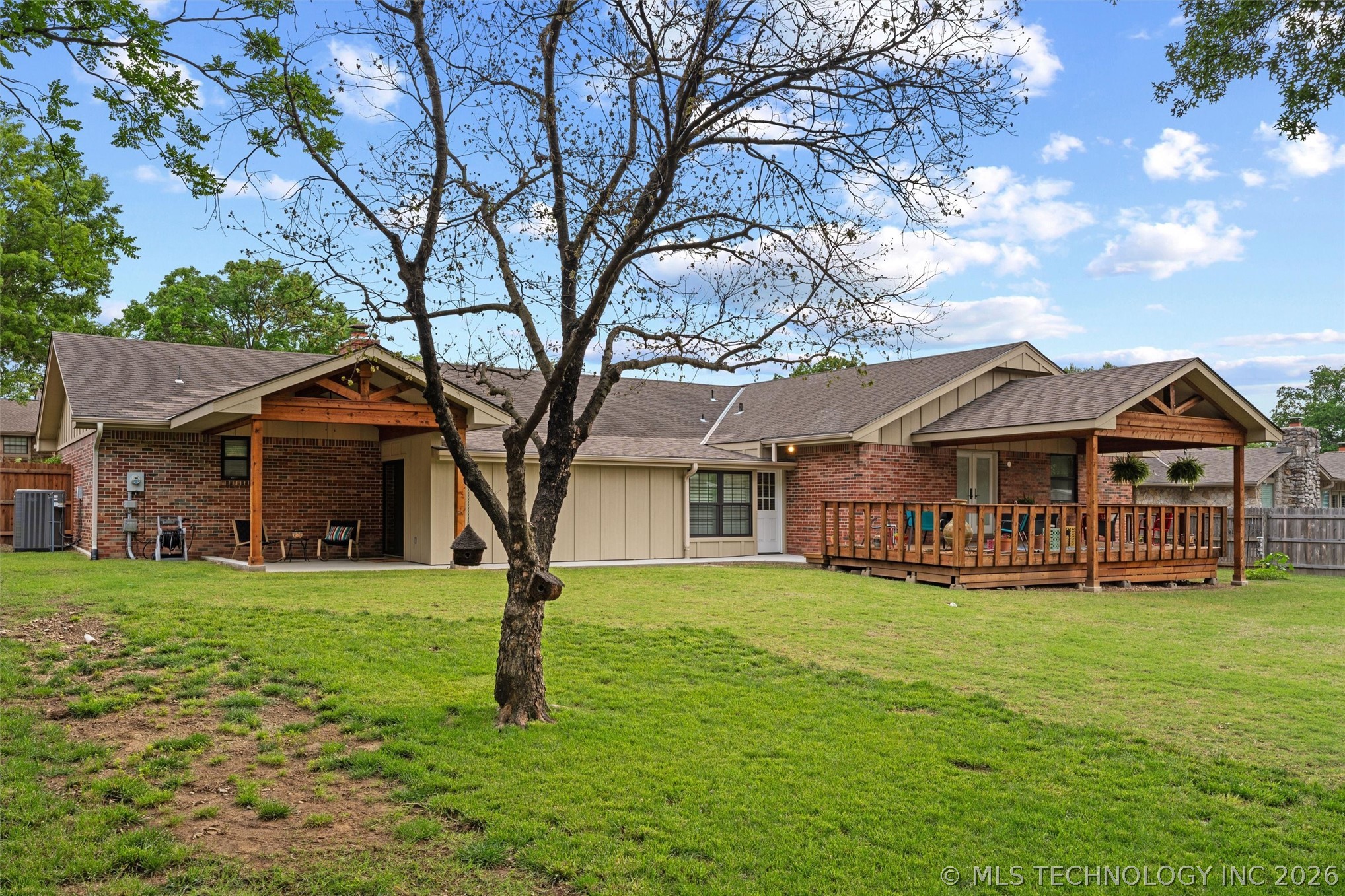 2516 Williamsburg Street S Bartlesville OK 74006