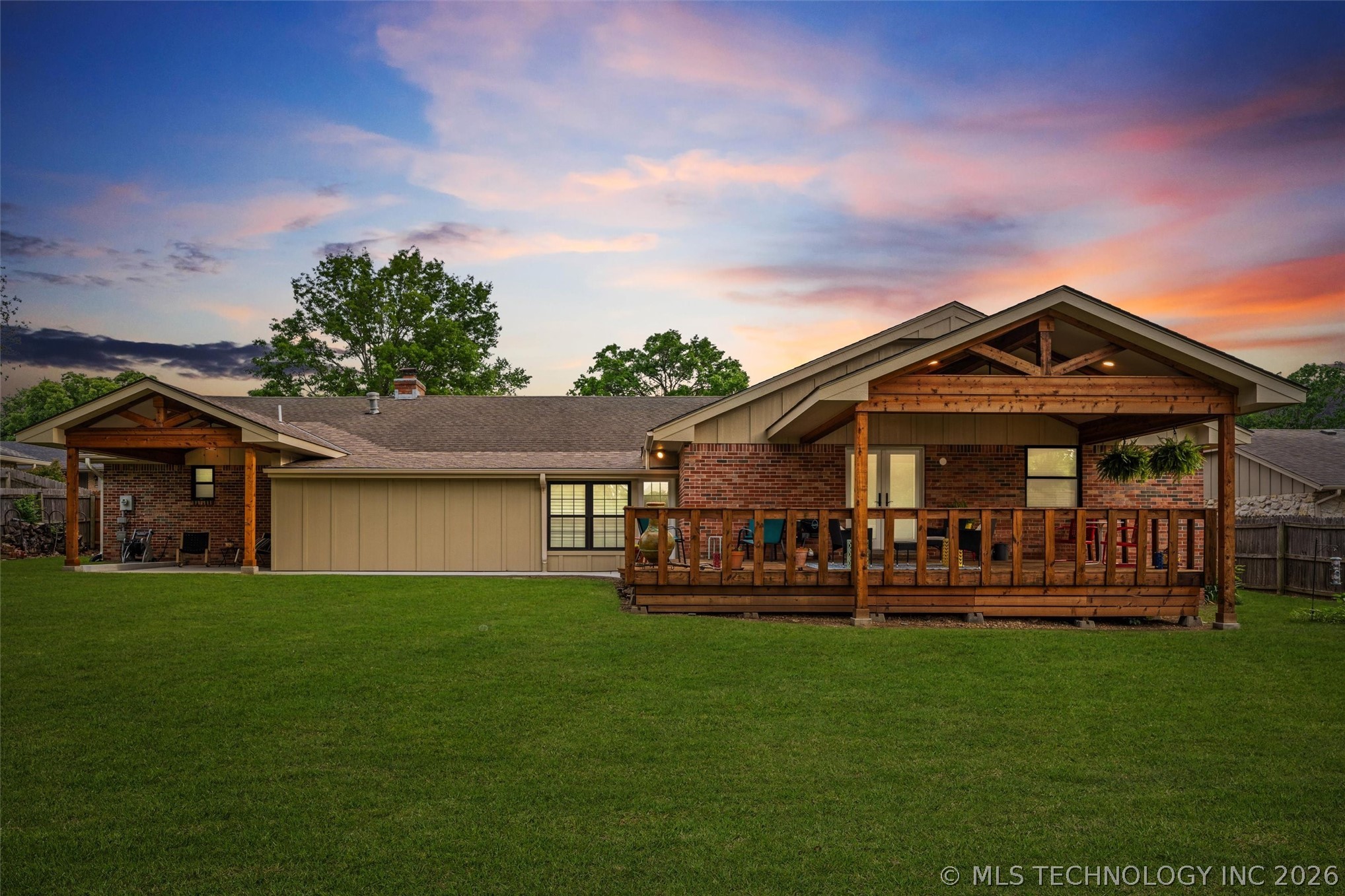 2516 Williamsburg Street S Bartlesville OK 74006