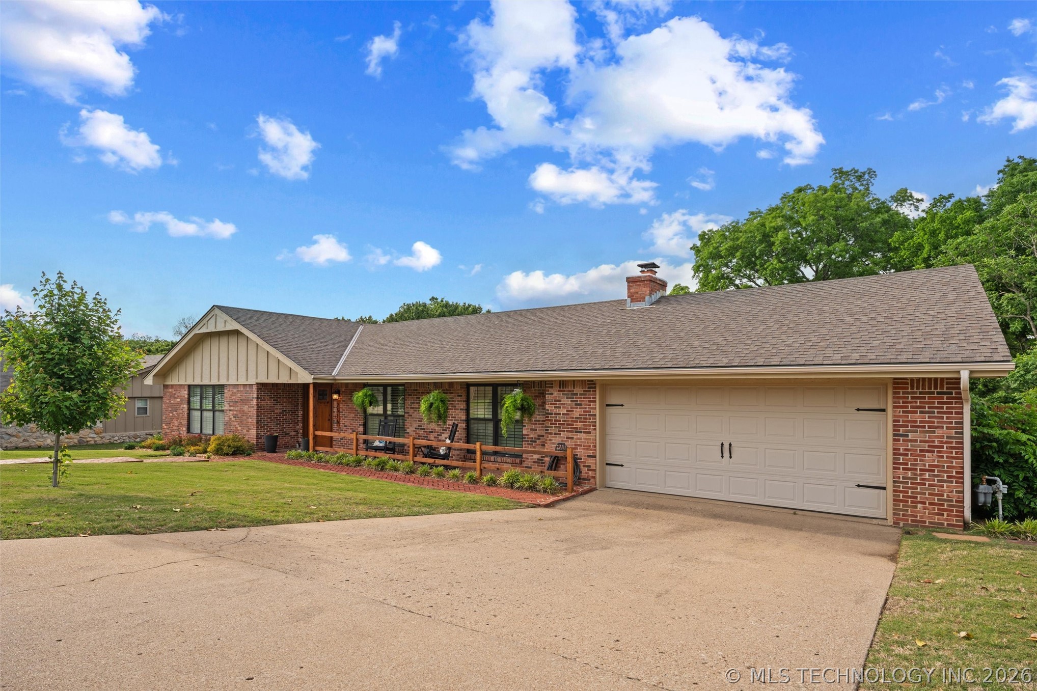 2516 Williamsburg Street S Bartlesville OK 74006
