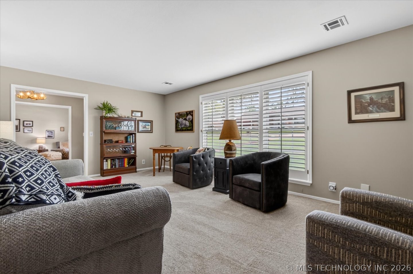 2516 Williamsburg Street S Bartlesville OK 74006