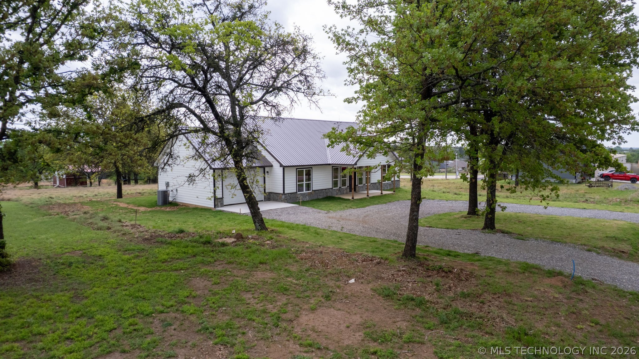 453 W 2nd Street Silo OK 74701